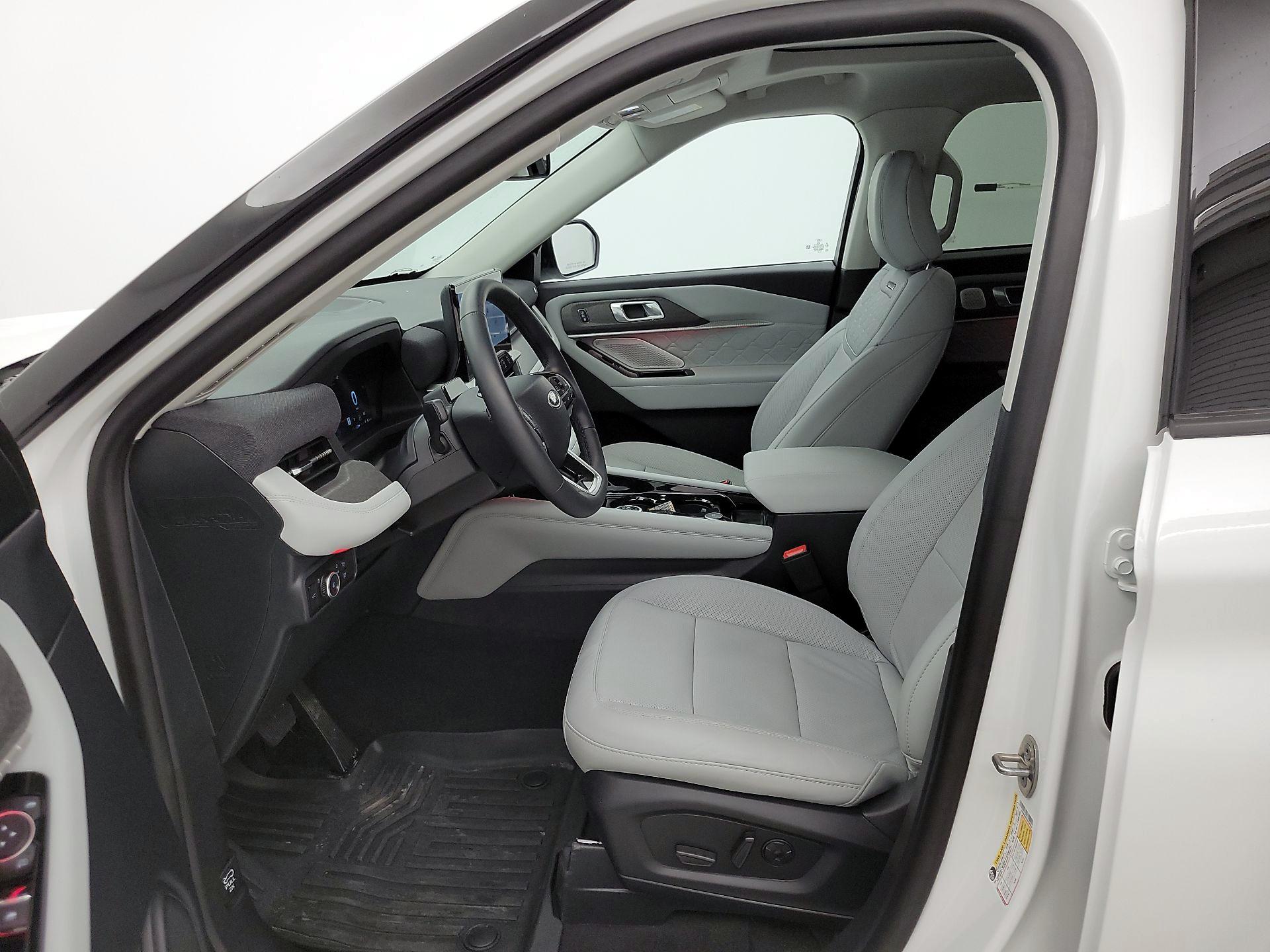 Thumbnail: 2025 Ford Explorer - 11