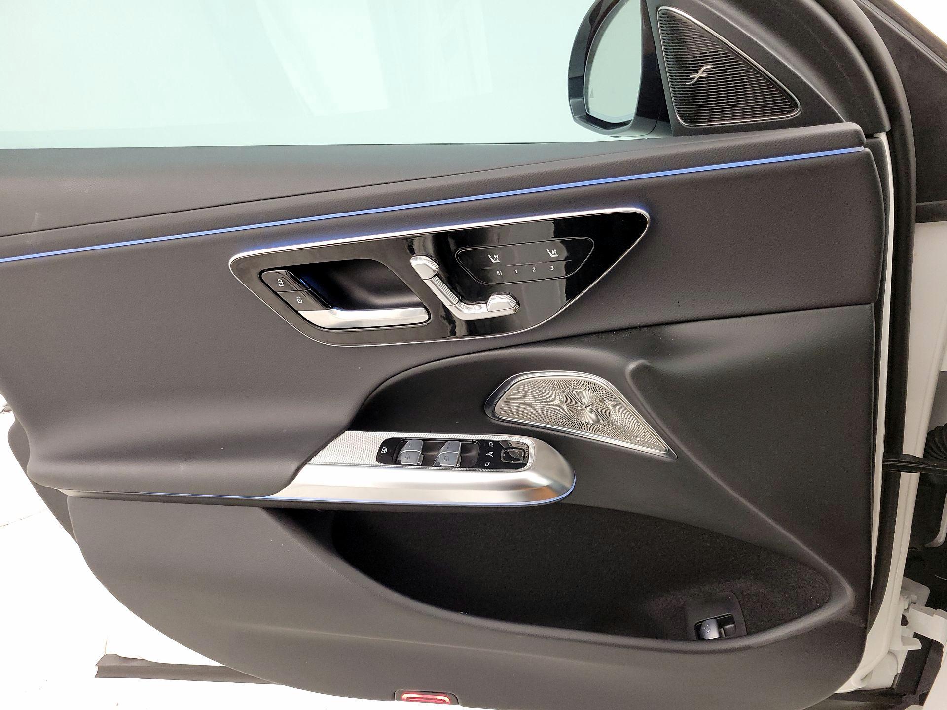 Thumbnail: 2024 Mercedes-Benz E-Class - 12