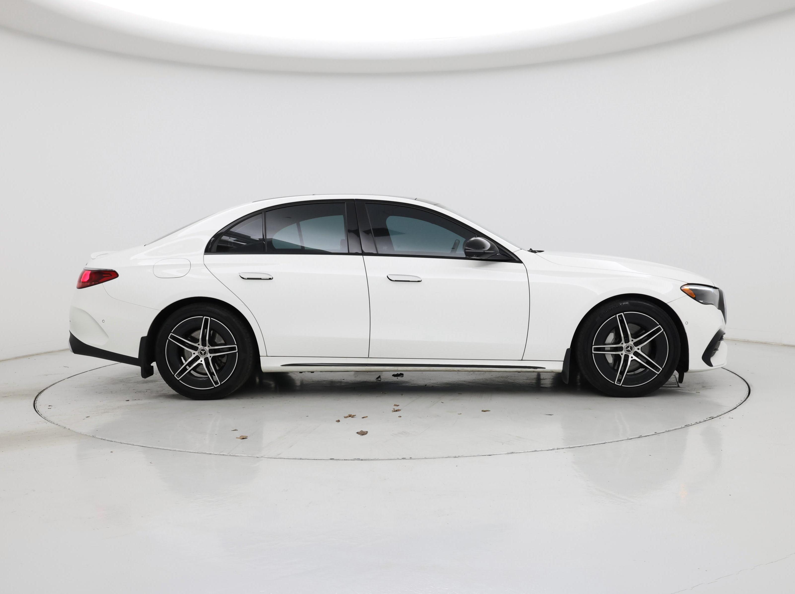 Thumbnail: 2024 Mercedes-Benz E-Class - 7