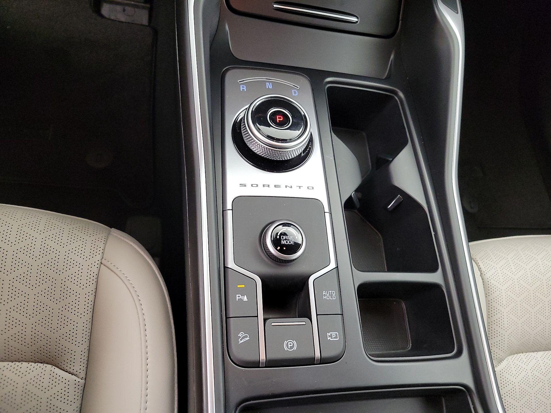 Thumbnail: 2024 Kia Sorento - 18