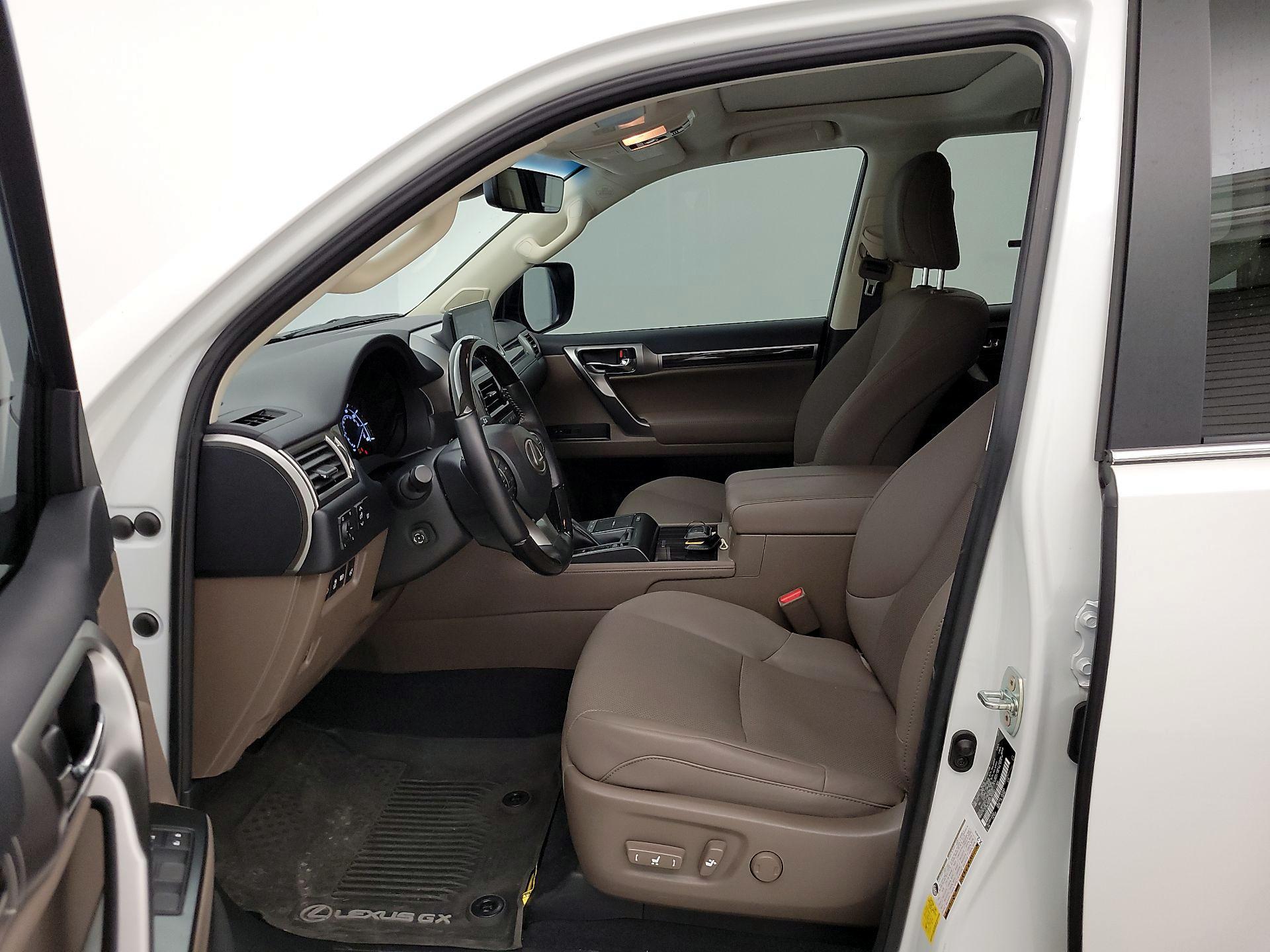 Thumbnail: 2023 Lexus GX - 11