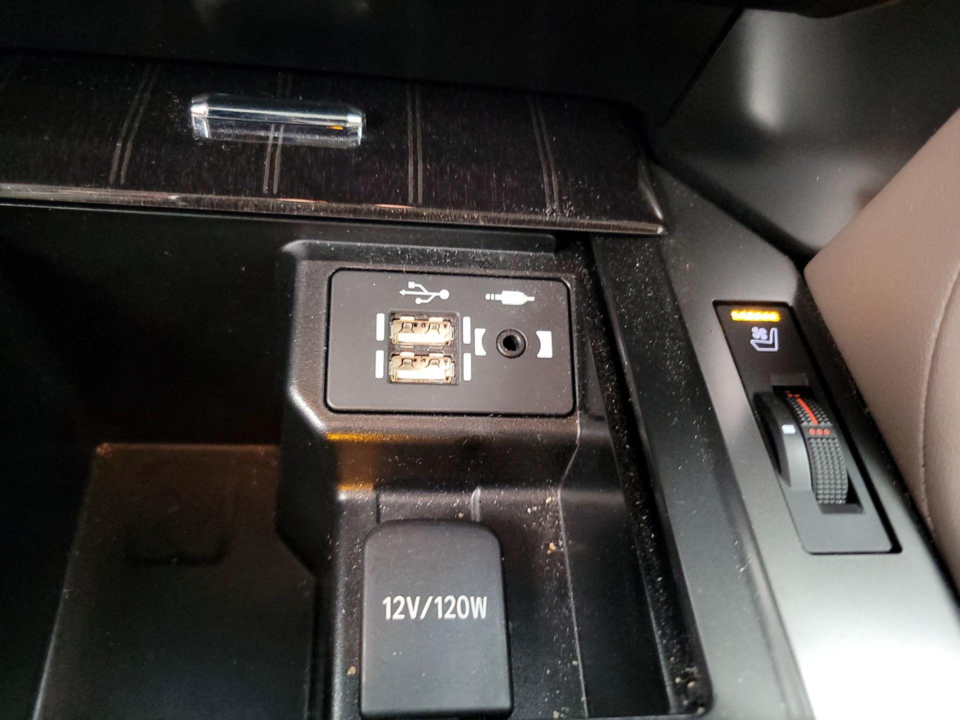 Thumbnail: 2023 Lexus GX - 18