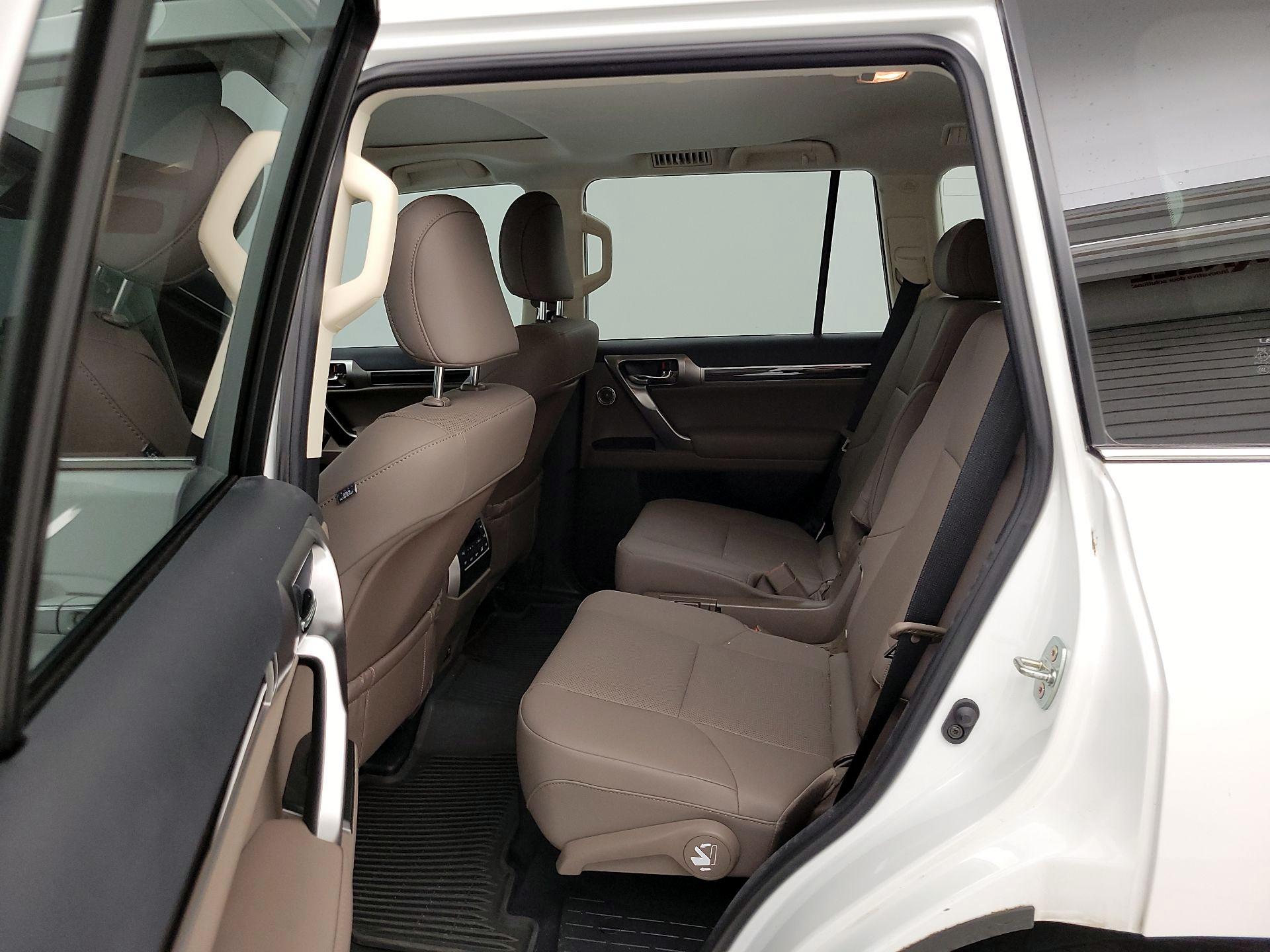 Thumbnail: 2023 Lexus GX - 20