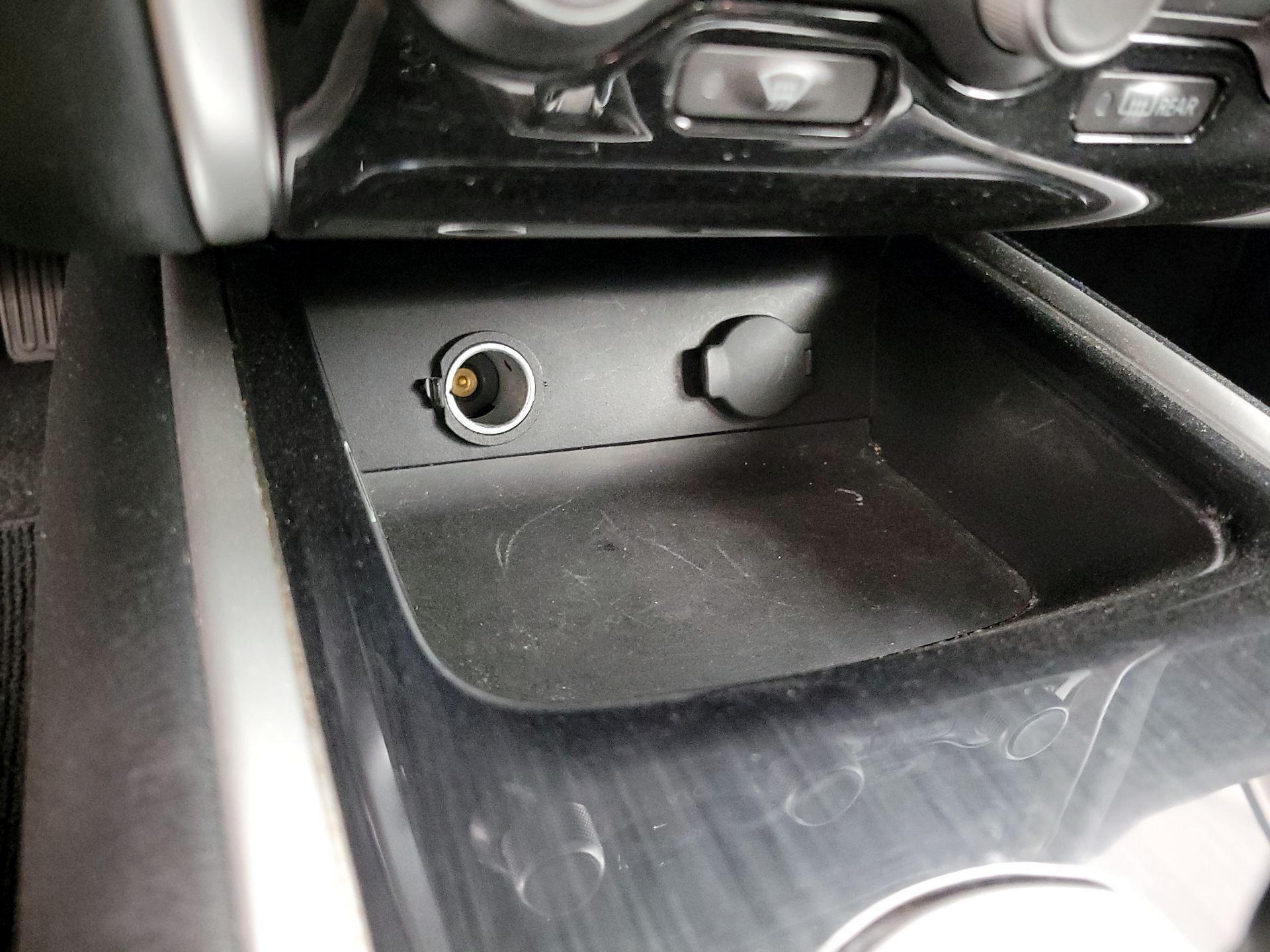 Thumbnail: 2014 Nissan Pathfinder - 18