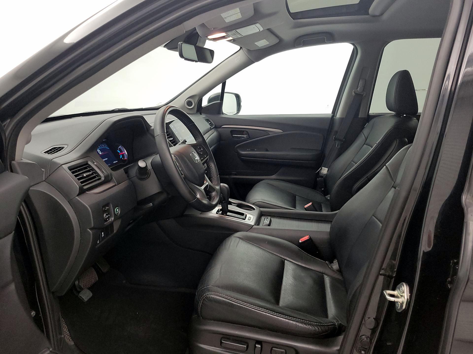 Thumbnail: 2019 Honda Pilot - 11