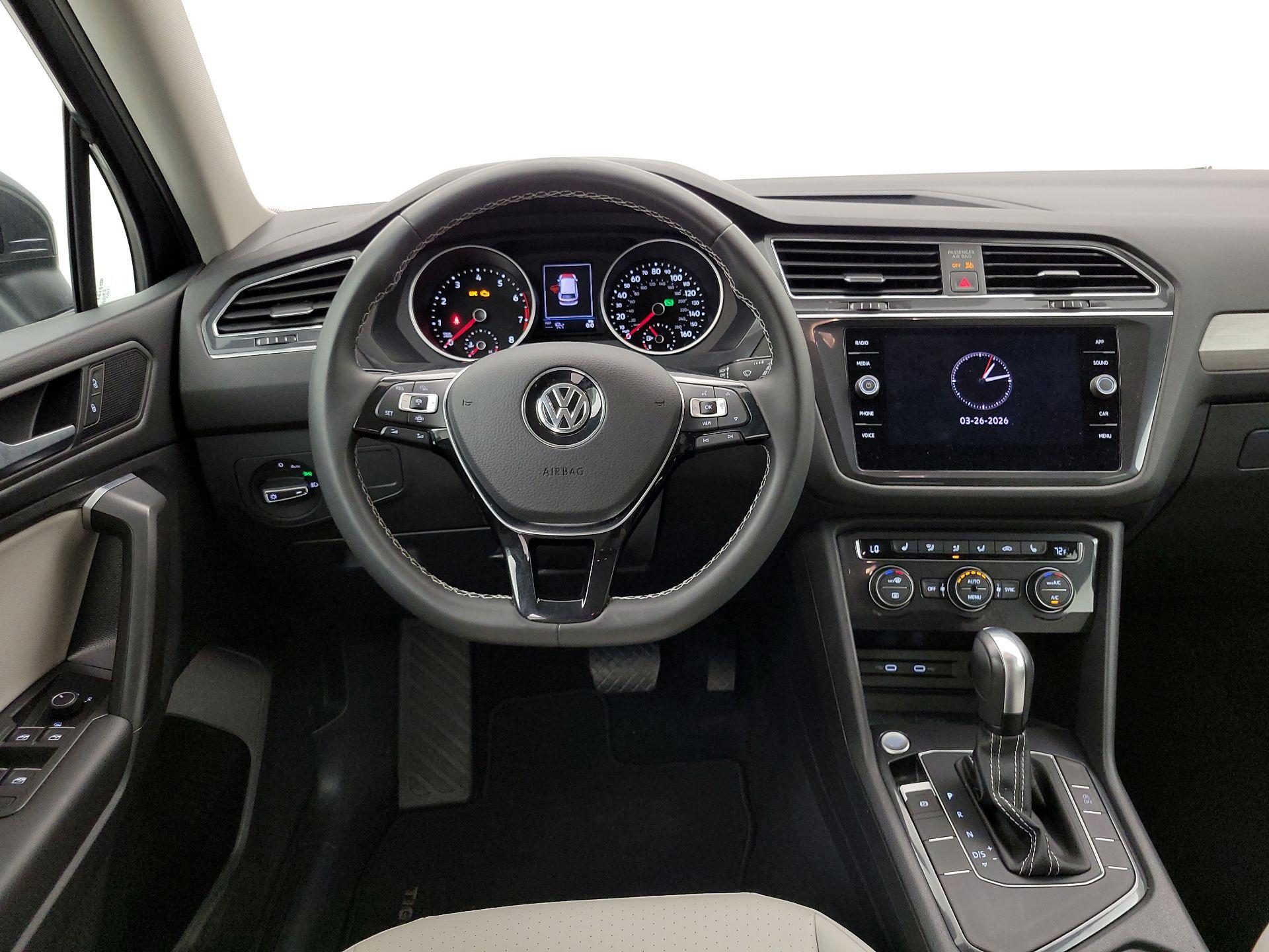 Thumbnail: 2021 Volkswagen Tiguan - 10