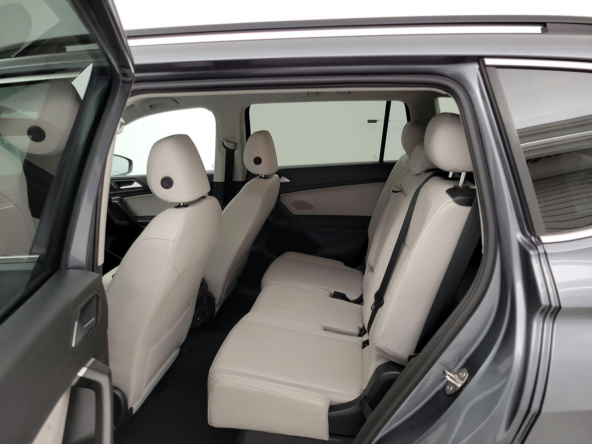 Thumbnail: 2021 Volkswagen Tiguan - 19