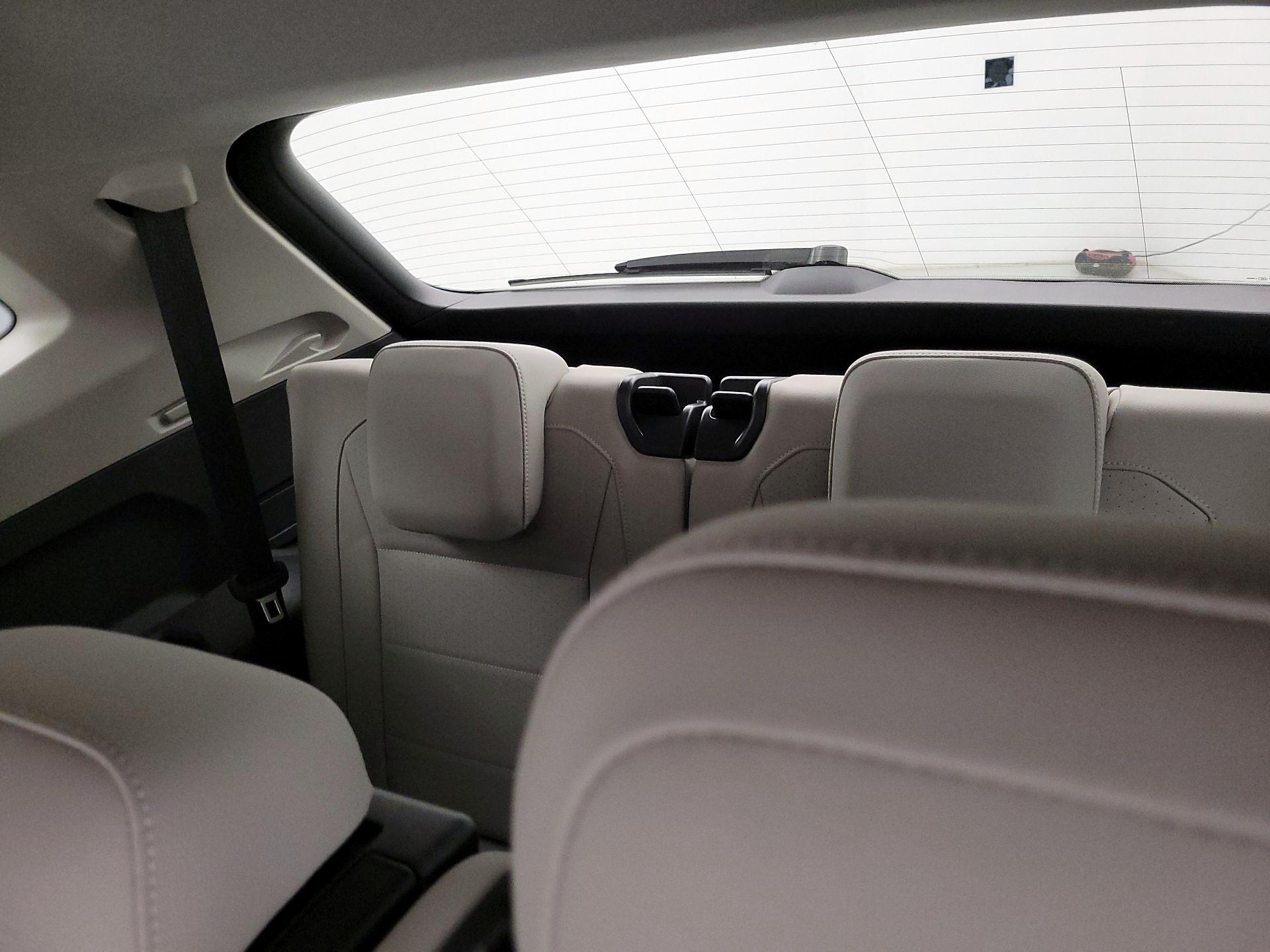 Thumbnail: 2021 Volkswagen Tiguan - 20