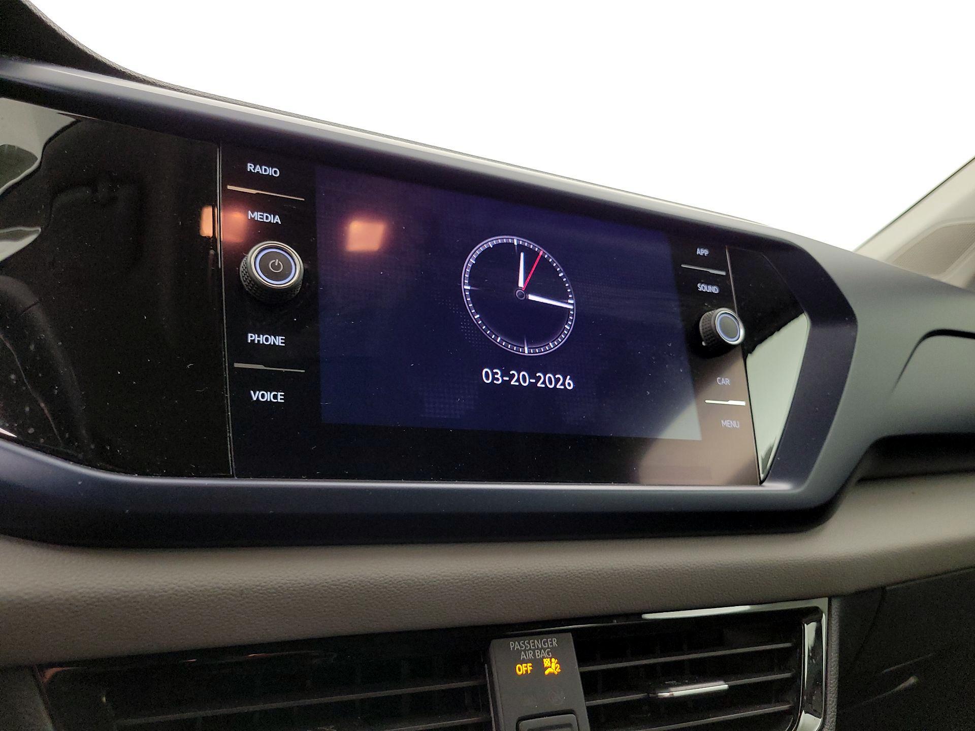 Thumbnail: 2022 Volkswagen Taos - 15