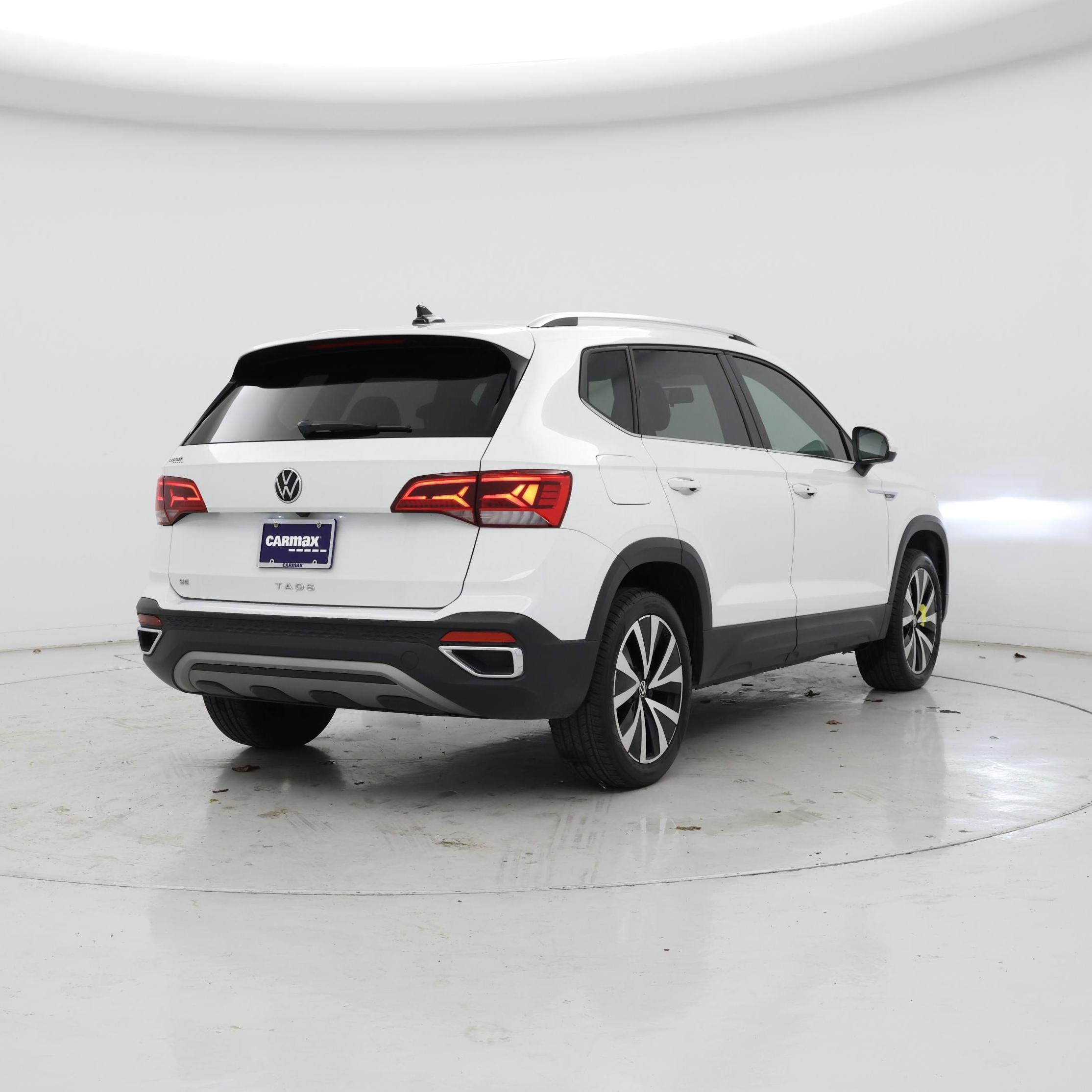 Thumbnail: 2022 Volkswagen Taos - 8