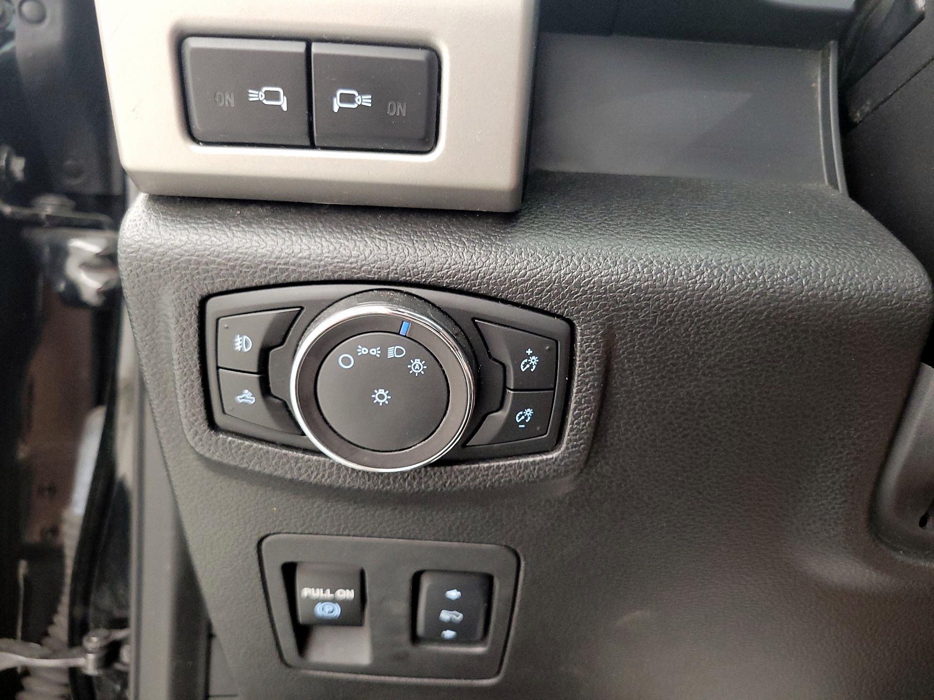 Thumbnail: 2018 Ford F-150 - 13