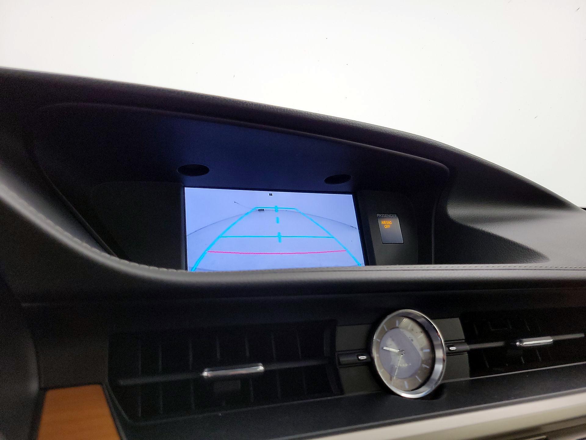 Thumbnail: 2014 Lexus ES - 15