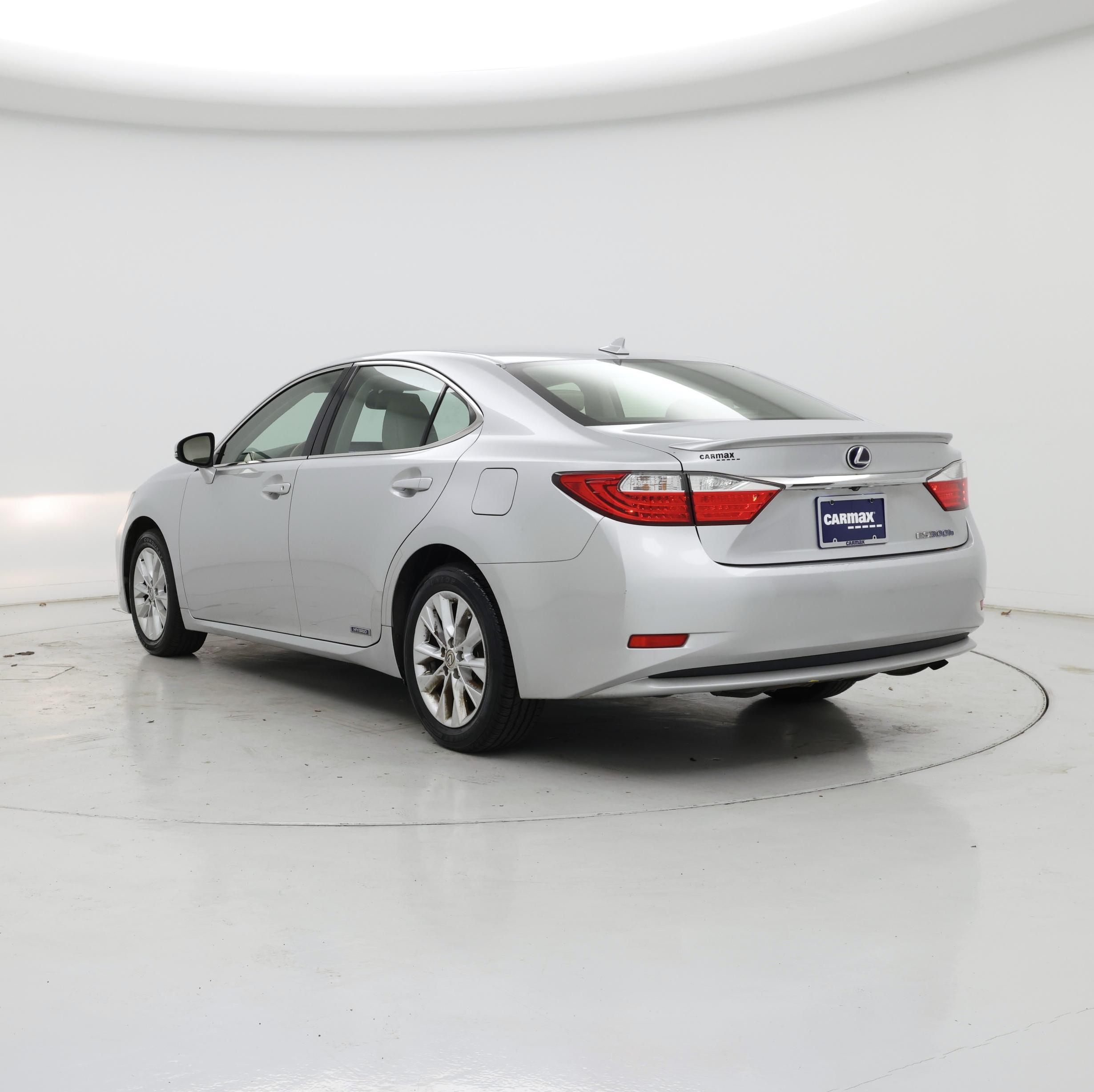 Thumbnail: 2014 Lexus ES - 2