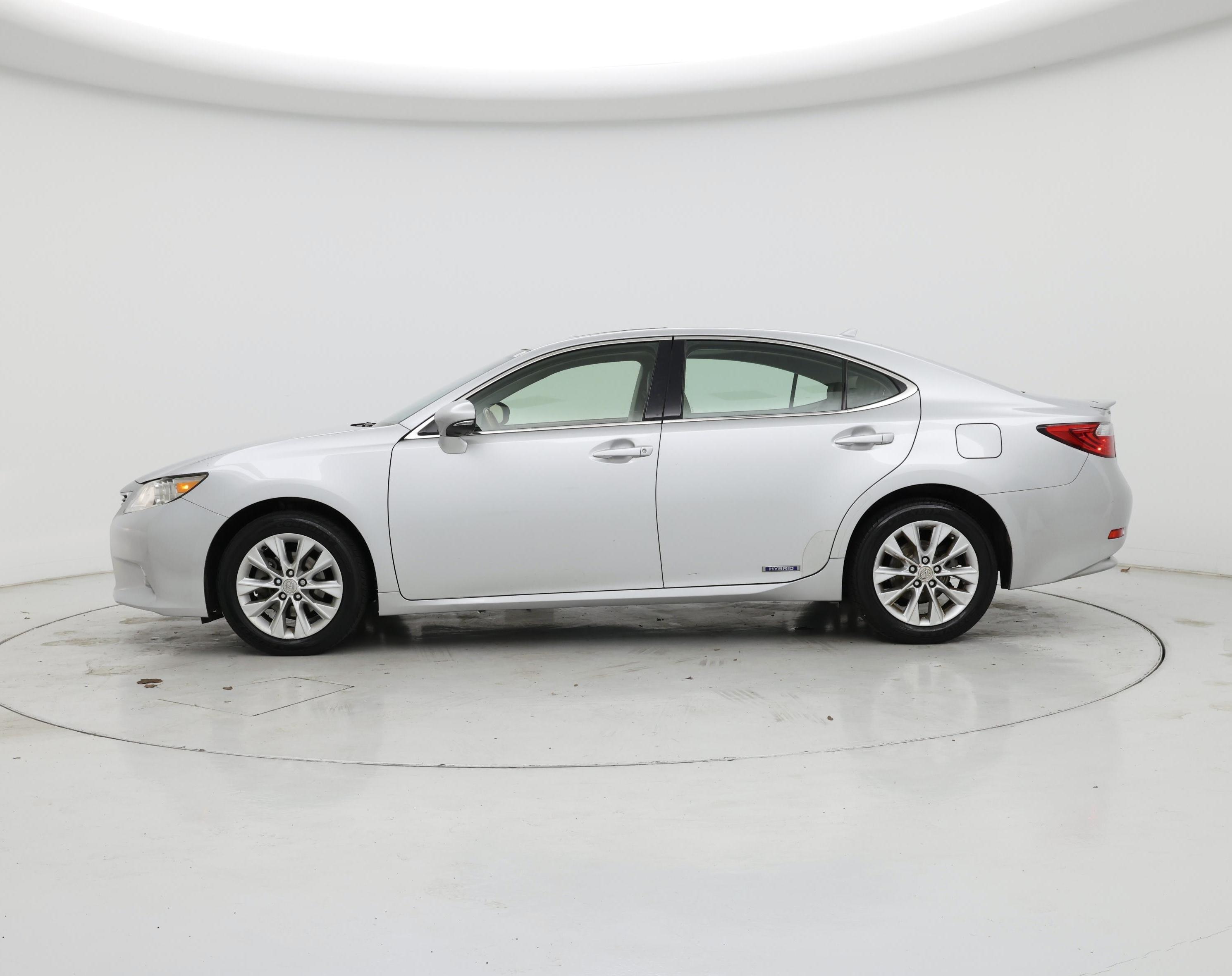 Thumbnail: 2014 Lexus ES - 3
