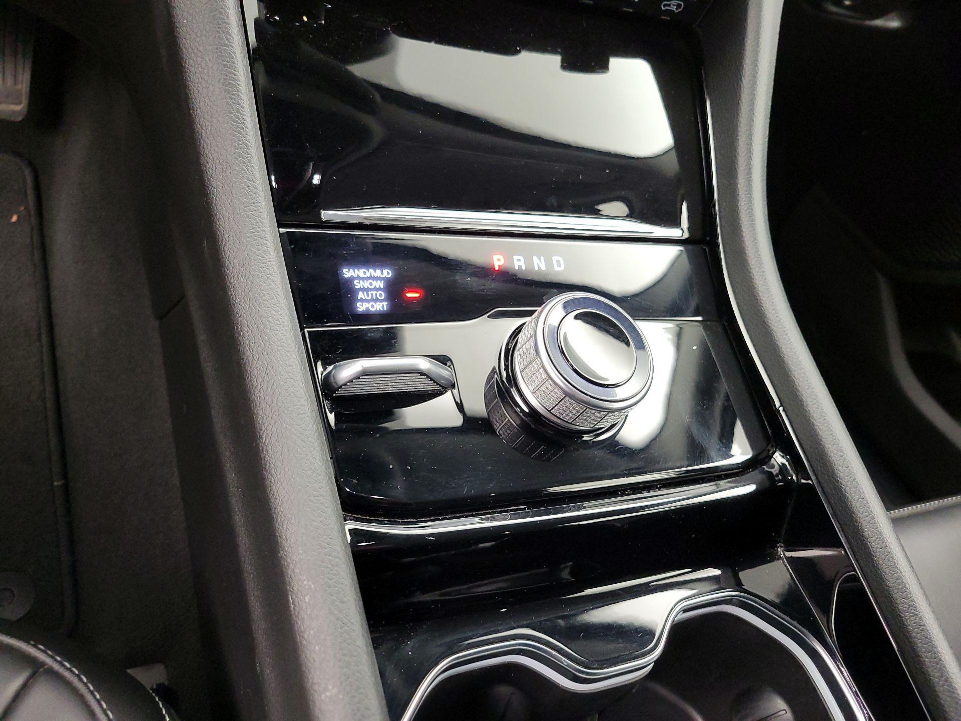 Thumbnail: 2023 Jeep Grand Cherokee - 18