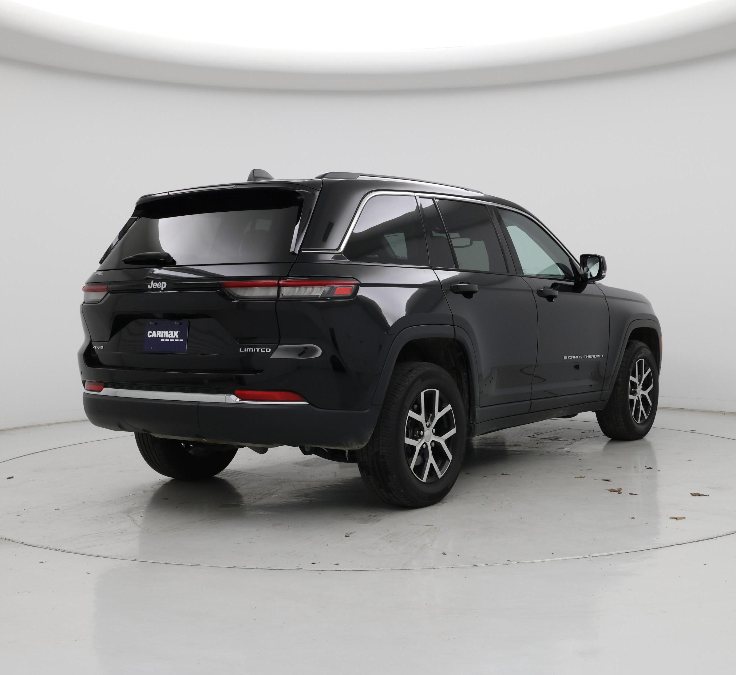 Thumbnail: 2023 Jeep Grand Cherokee - 8