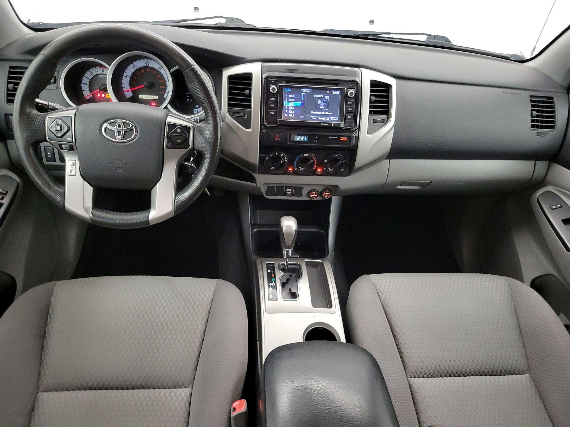 Thumbnail: 2014 Toyota Tacoma - 9