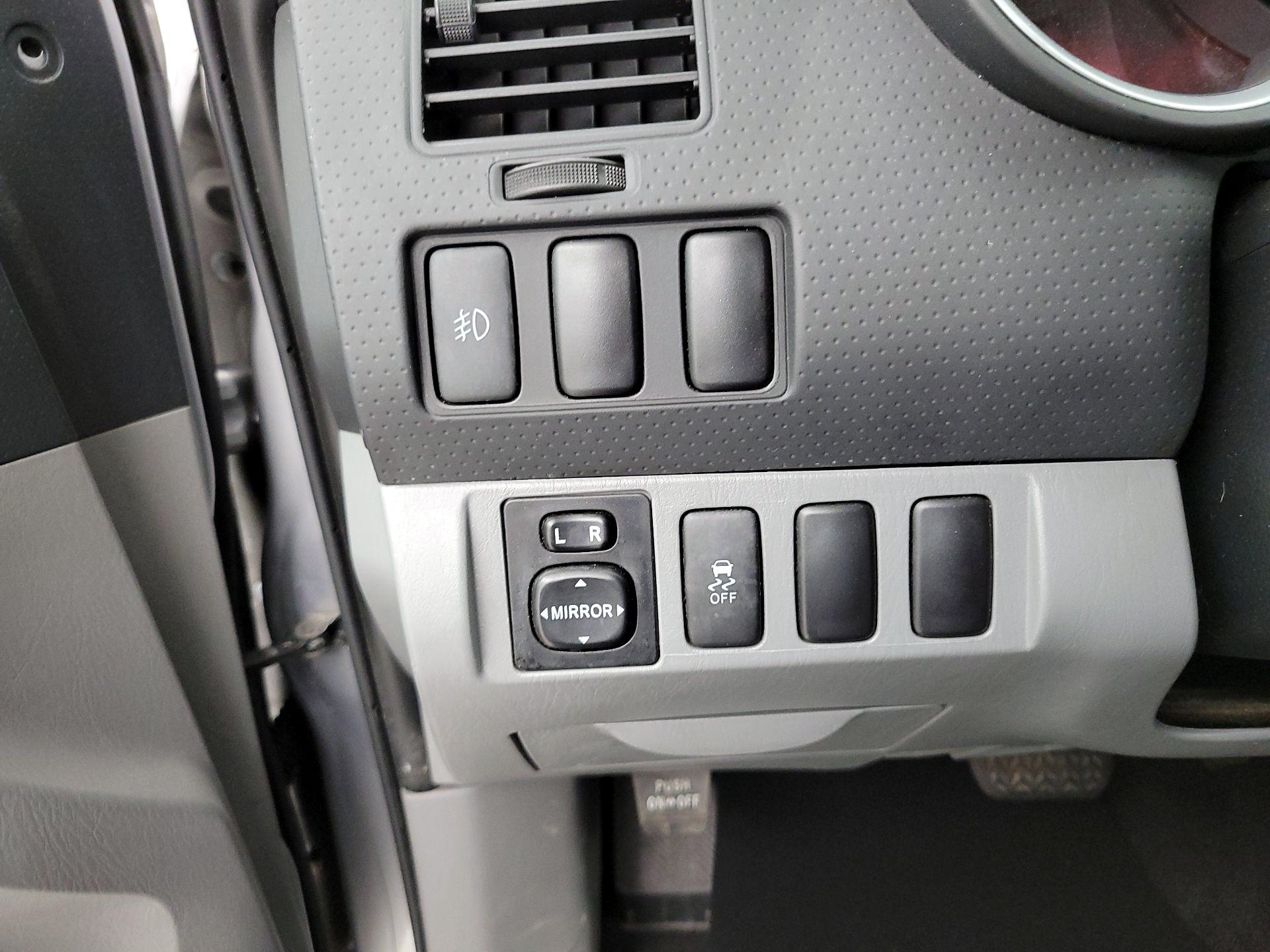 Thumbnail: 2014 Toyota Tacoma - 13