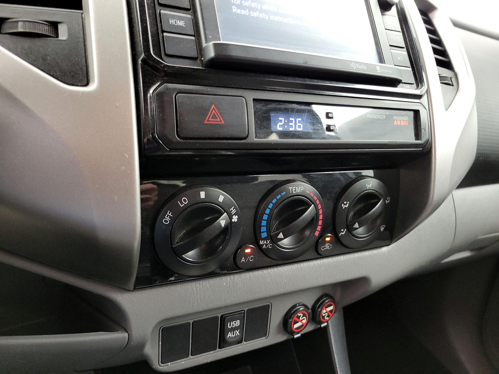 Thumbnail: 2014 Toyota Tacoma - 16