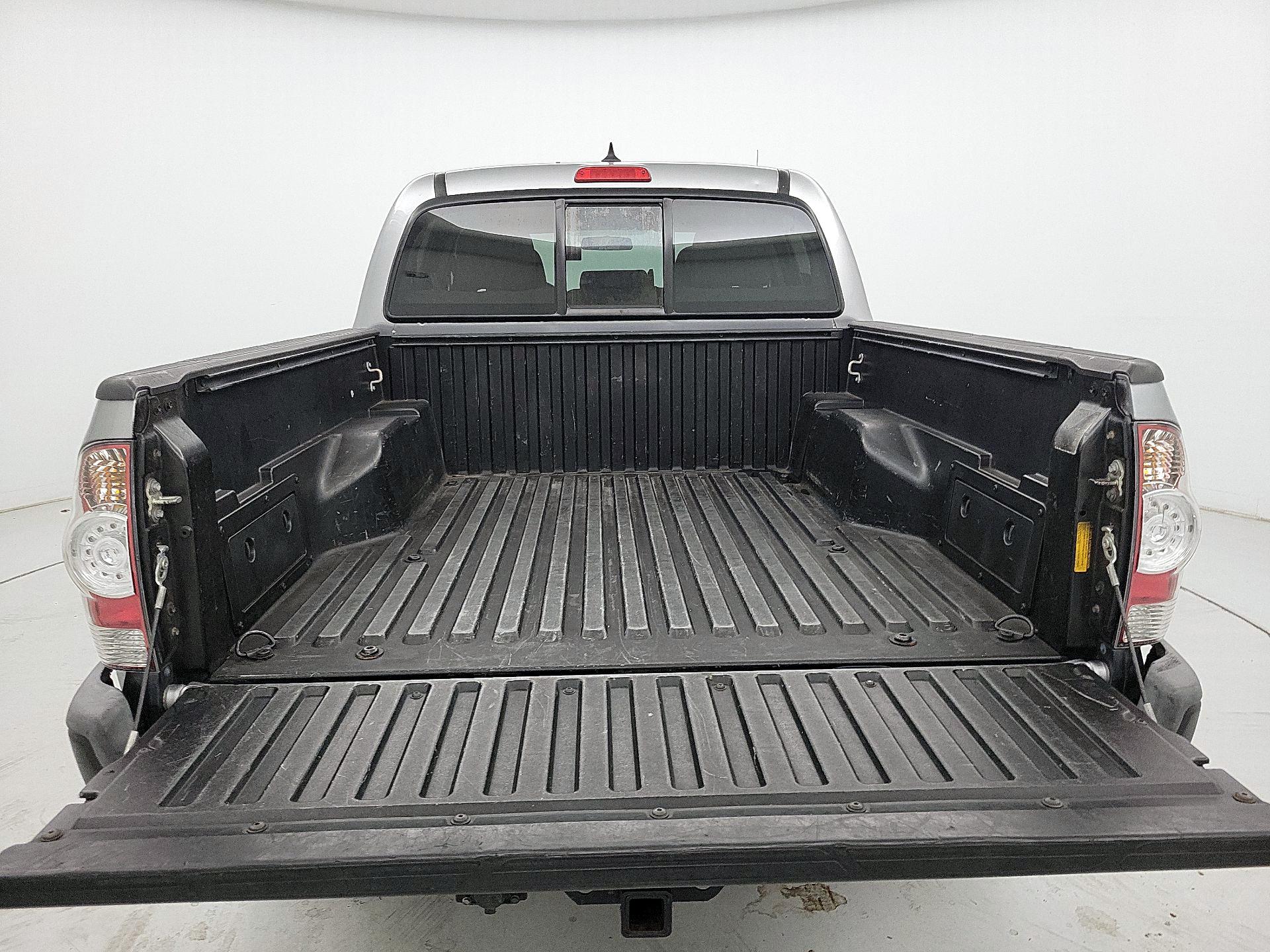 Thumbnail: 2014 Toyota Tacoma - 20