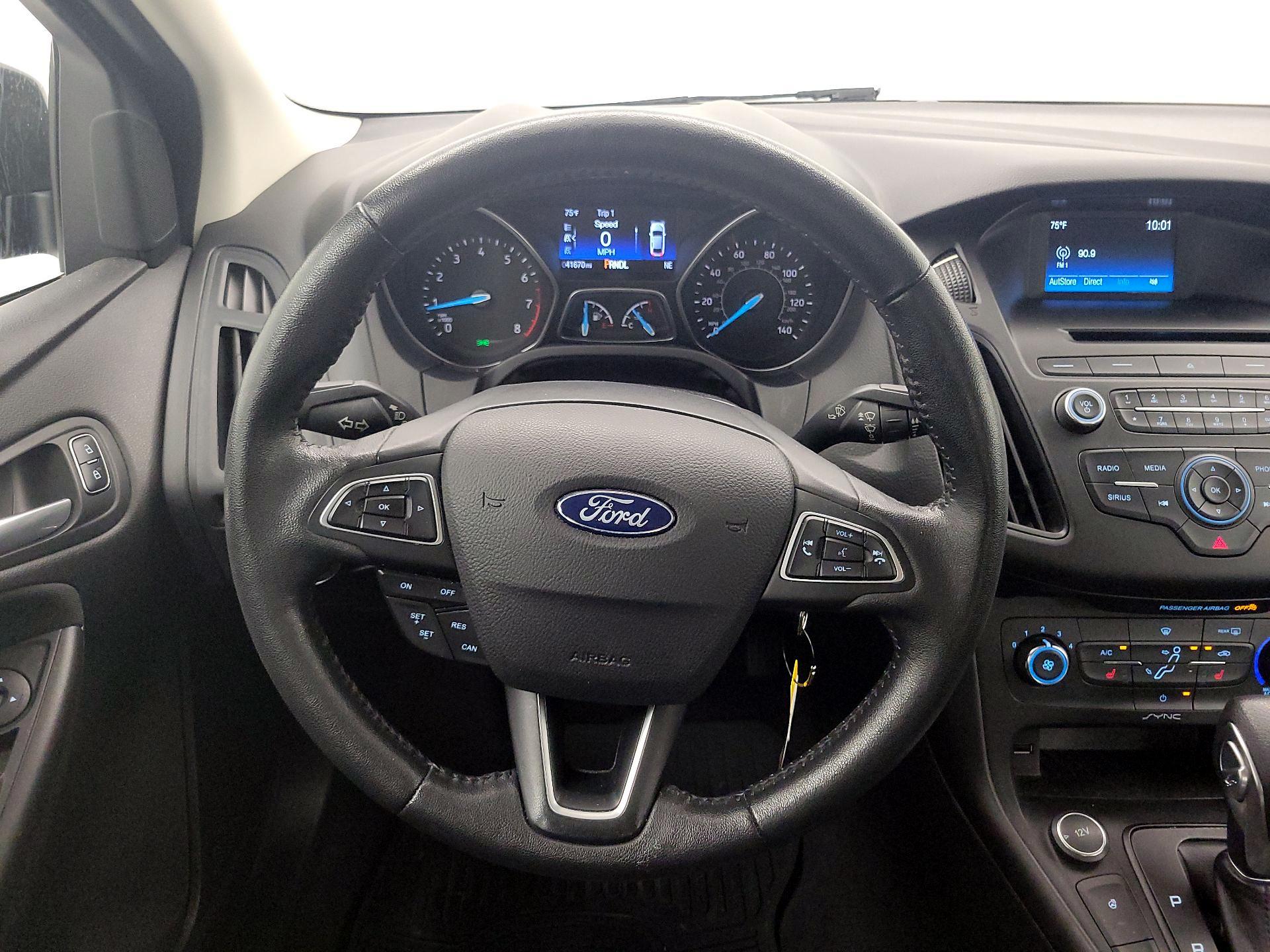 Thumbnail: 2017 Ford Focus - 10