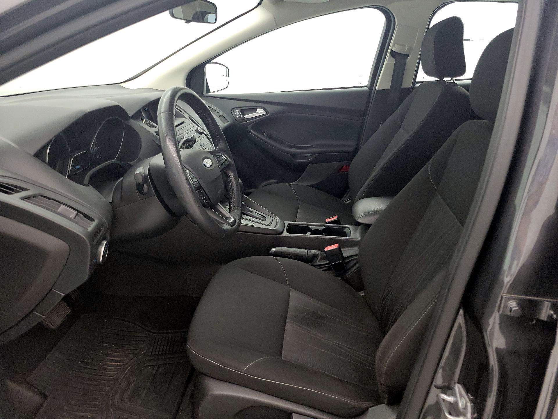 Thumbnail: 2017 Ford Focus - 11