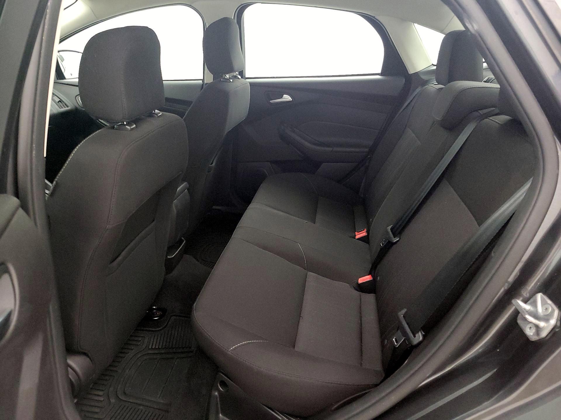 Thumbnail: 2017 Ford Focus - 19