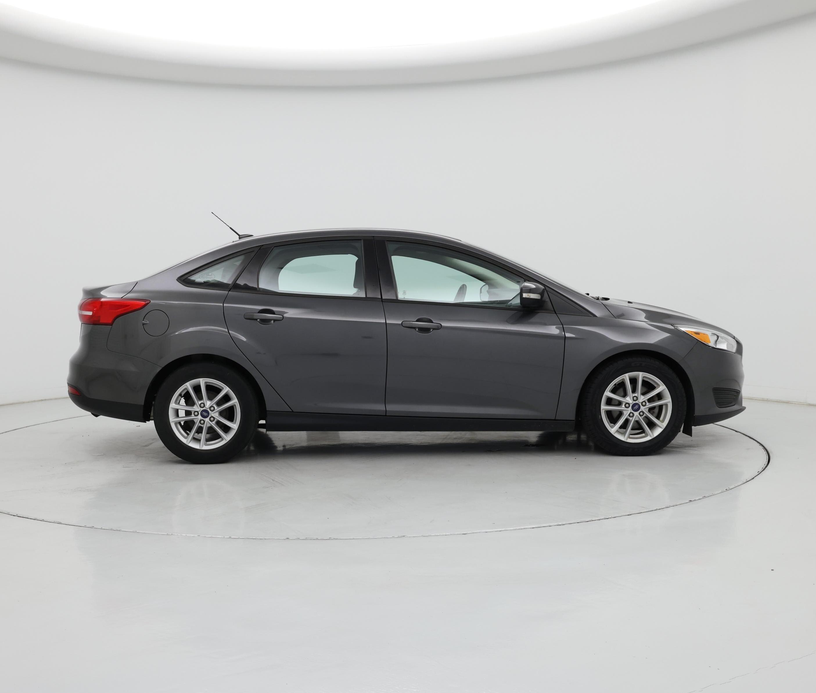 Thumbnail: 2017 Ford Focus - 7