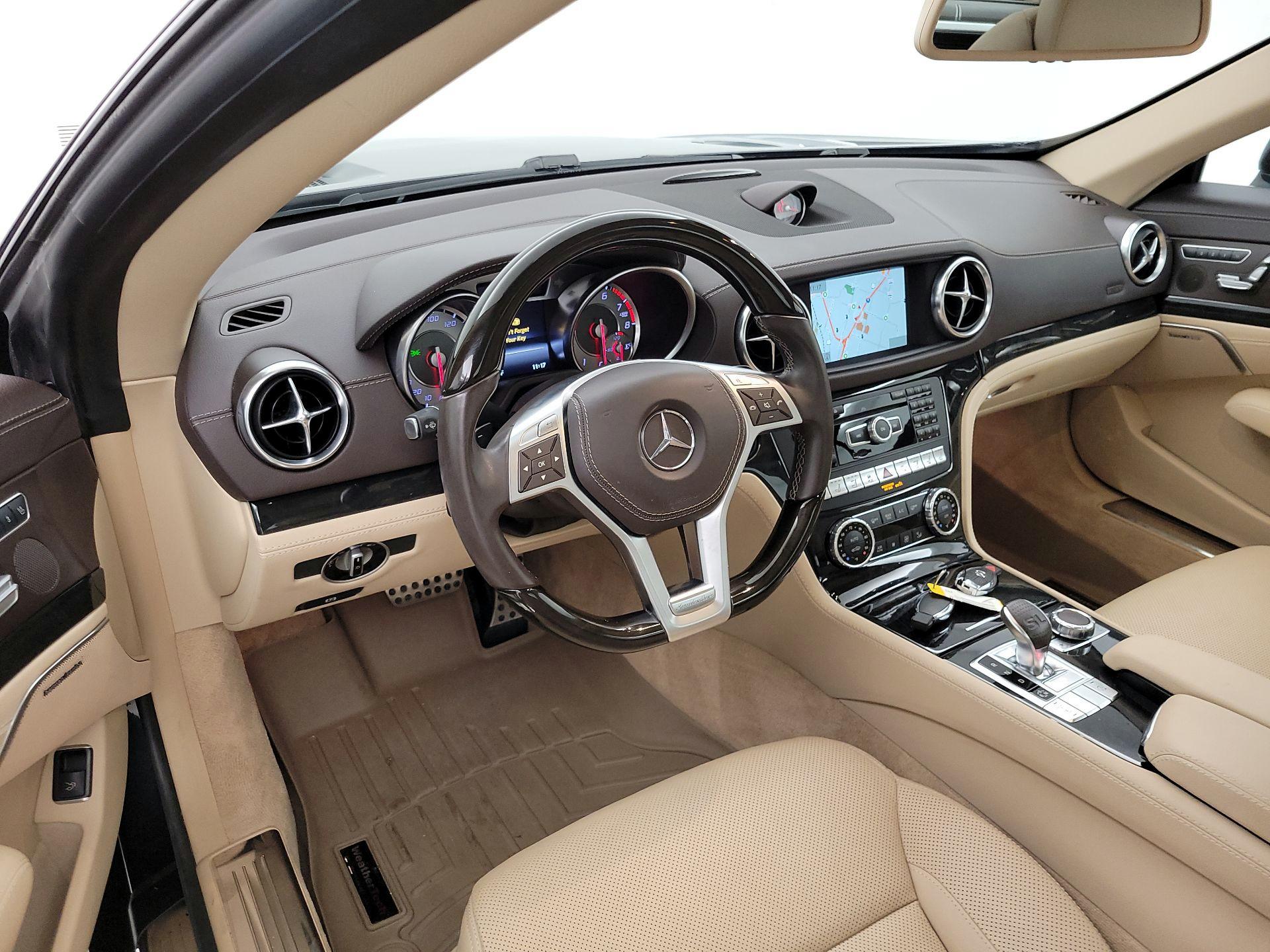 Thumbnail: 2016 Mercedes-Benz SL-Class - 9