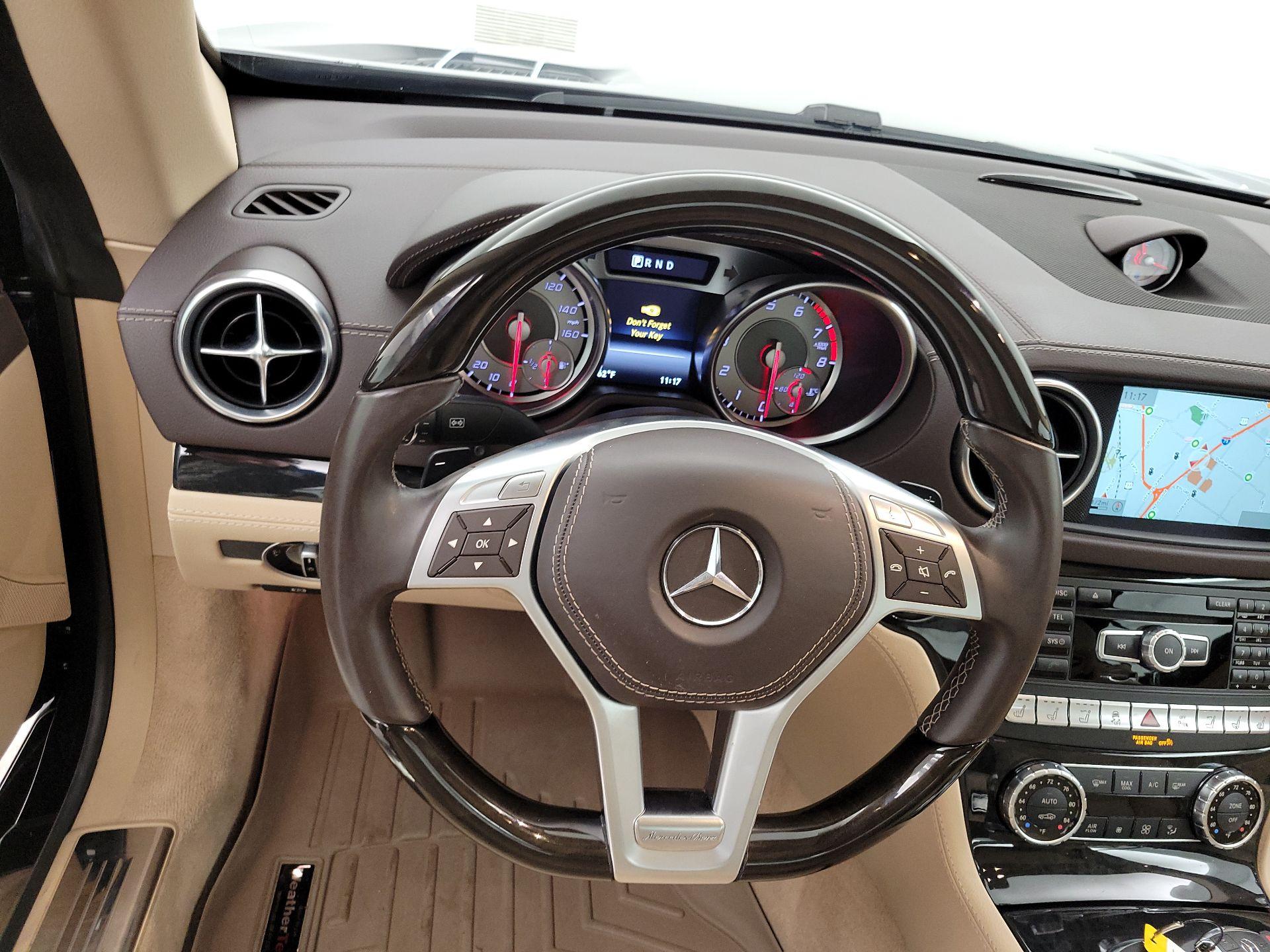 Thumbnail: 2016 Mercedes-Benz SL-Class - 10