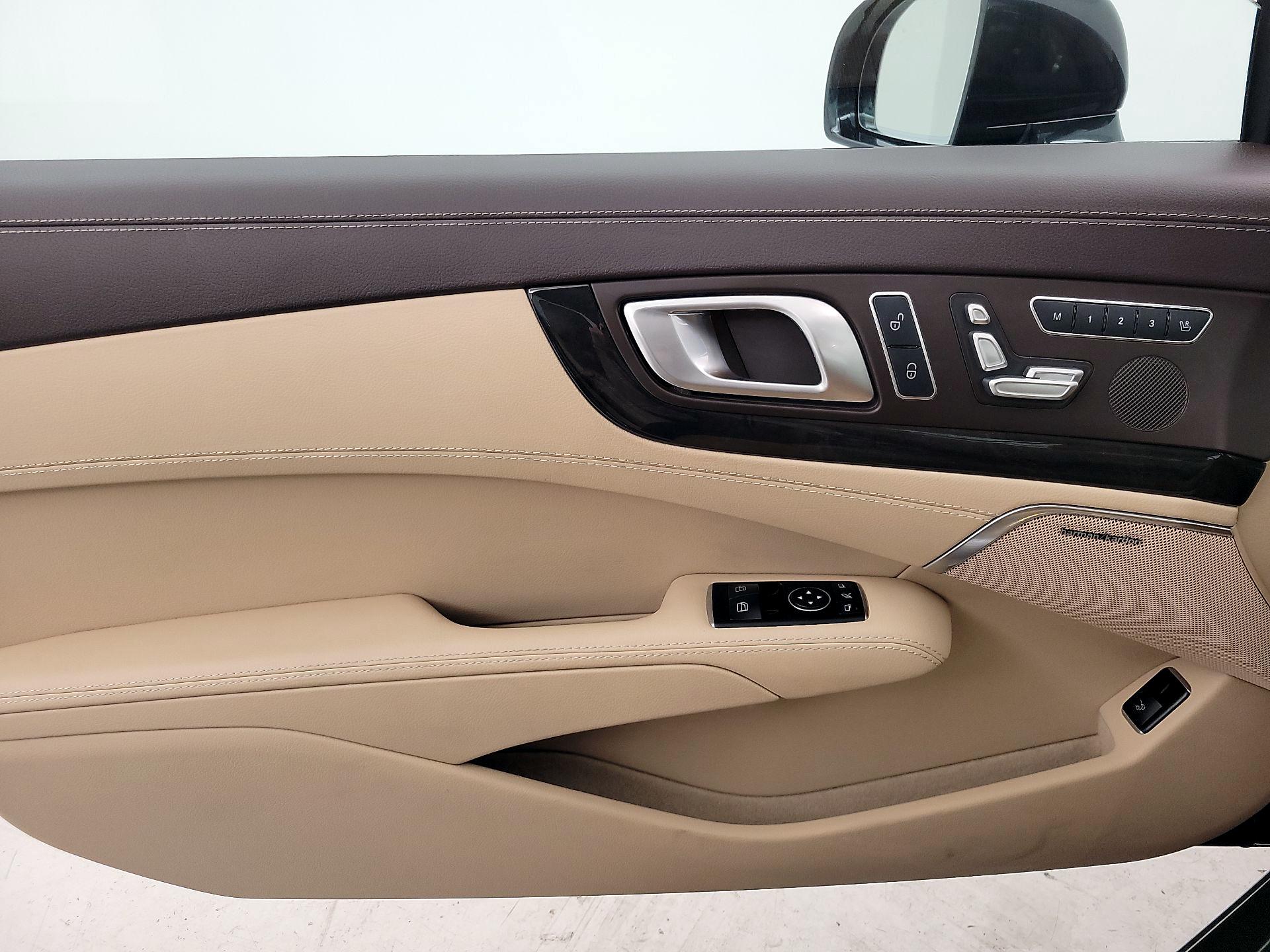 Thumbnail: 2016 Mercedes-Benz SL-Class - 12