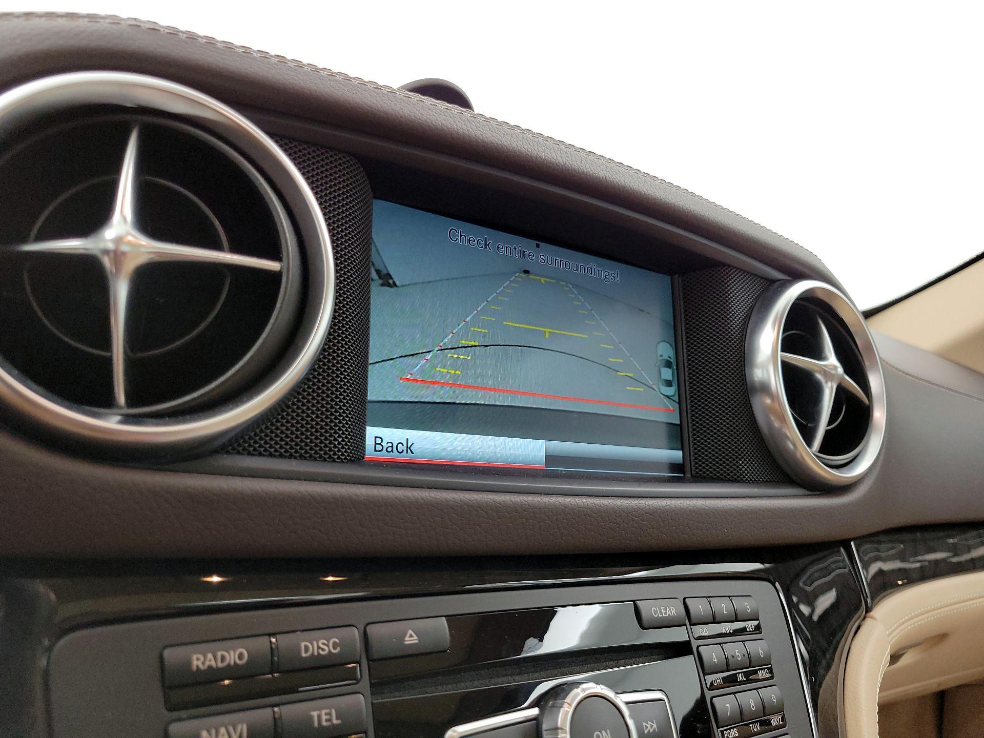 Thumbnail: 2016 Mercedes-Benz SL-Class - 15