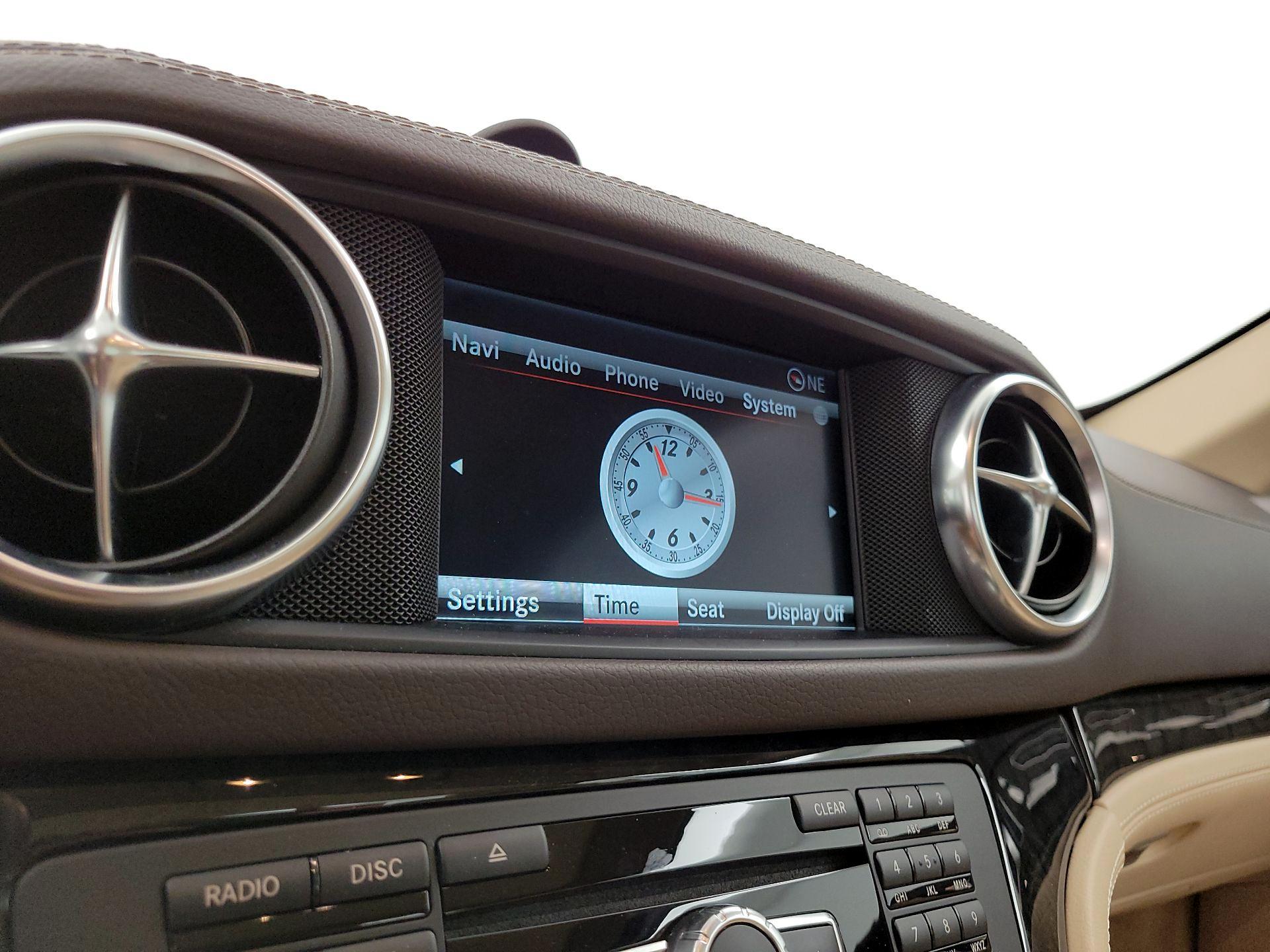 Thumbnail: 2016 Mercedes-Benz SL-Class - 16