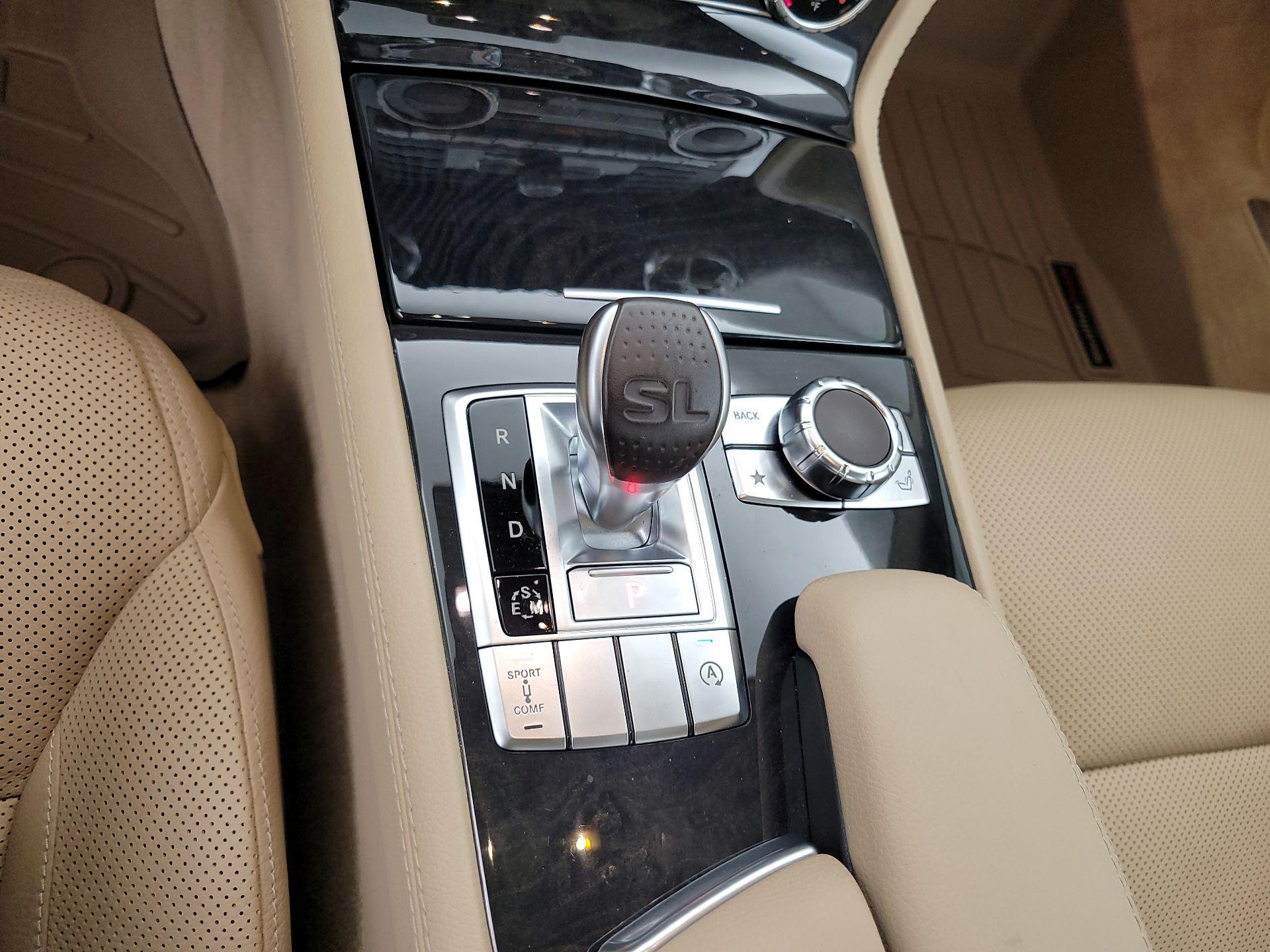 Thumbnail: 2016 Mercedes-Benz SL-Class - 18