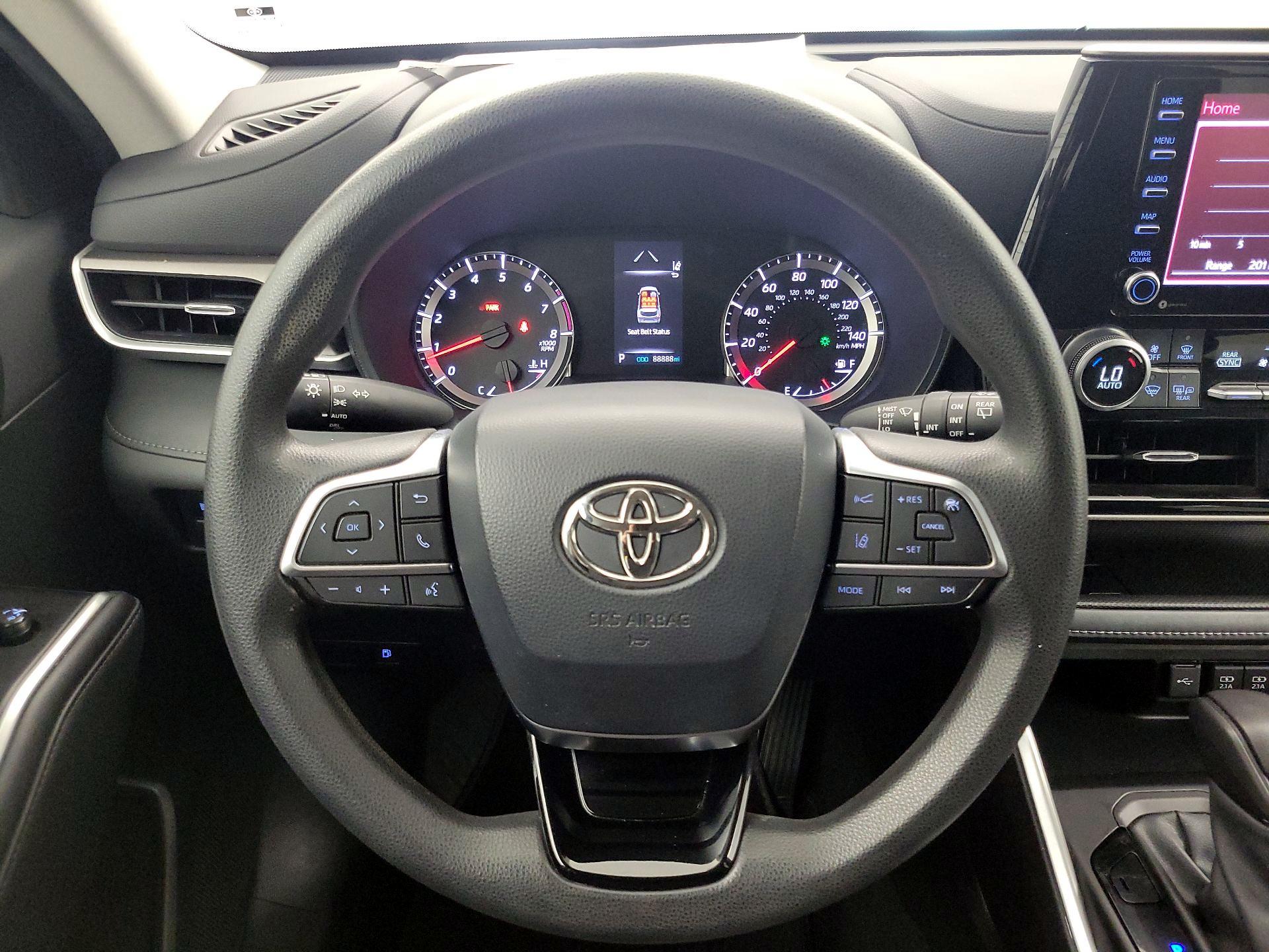 Thumbnail: 2021 Toyota Highlander - 10