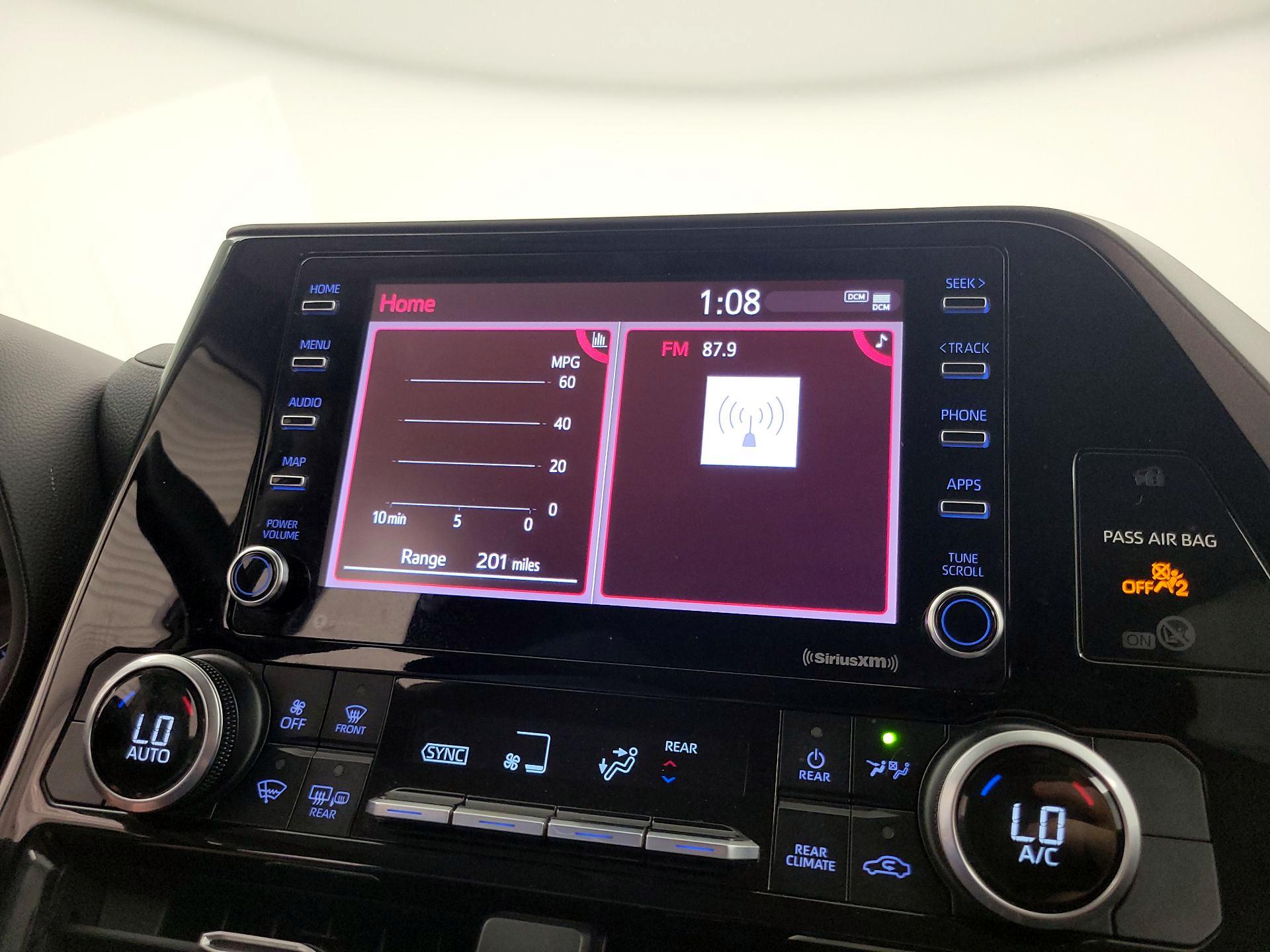 Thumbnail: 2021 Toyota Highlander - 15