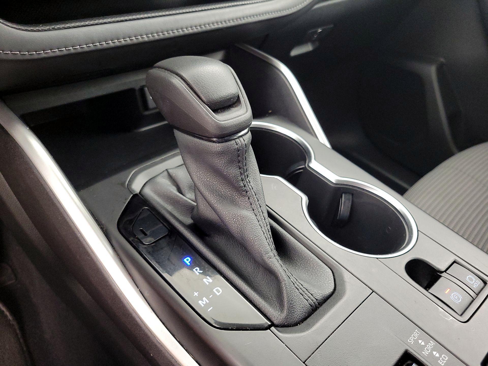 Thumbnail: 2021 Toyota Highlander - 17