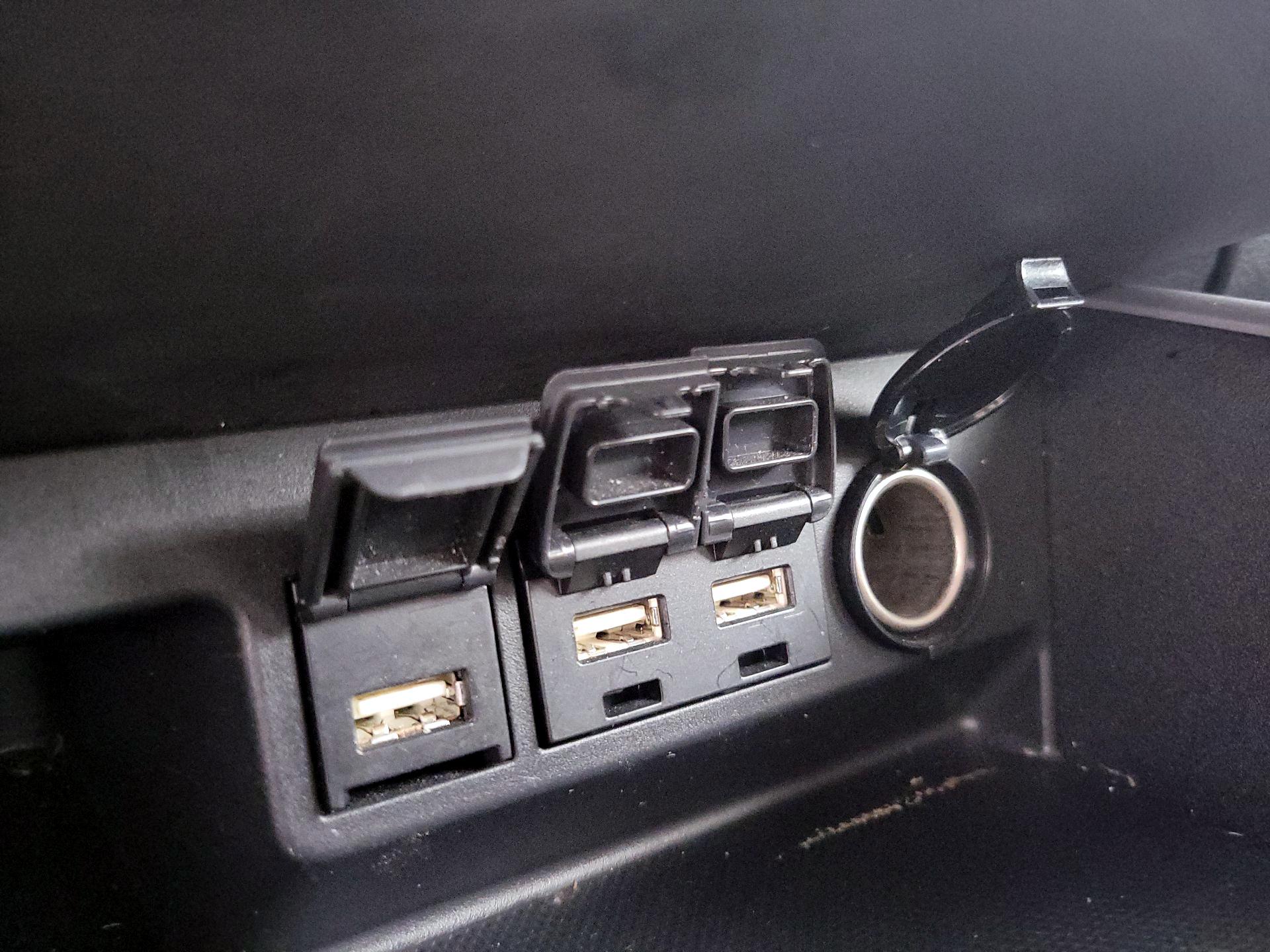 Thumbnail: 2021 Toyota Highlander - 18