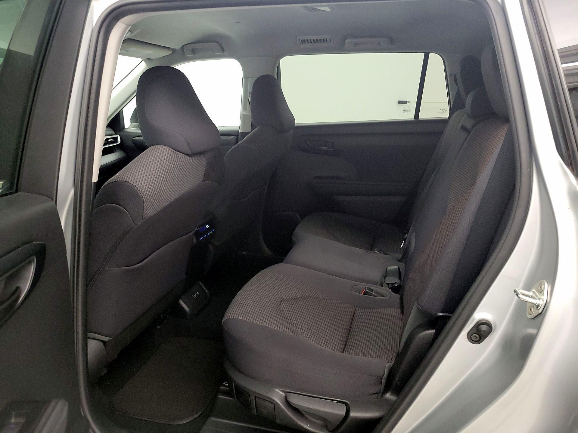 Thumbnail: 2021 Toyota Highlander - 19