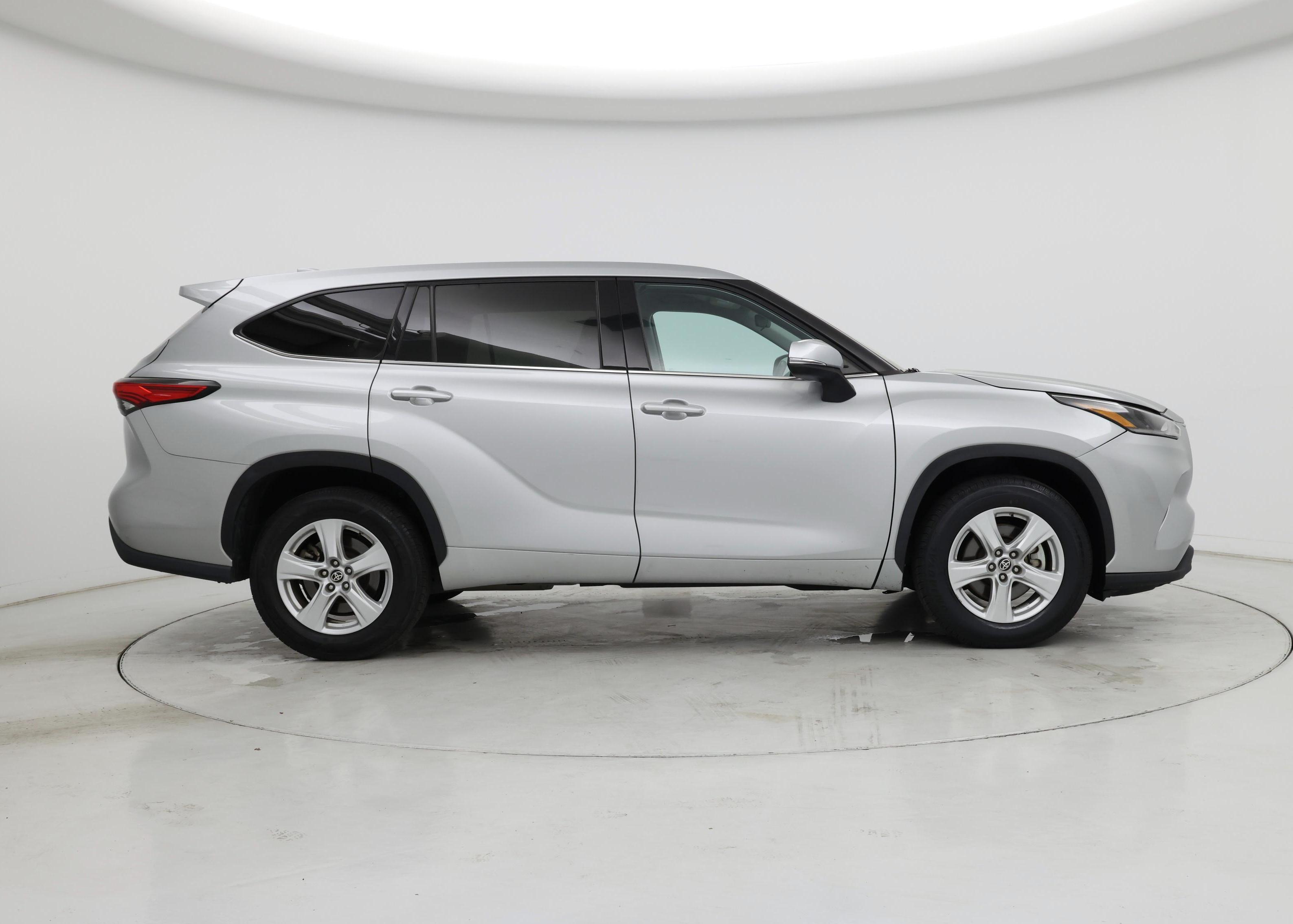Thumbnail: 2021 Toyota Highlander - 7