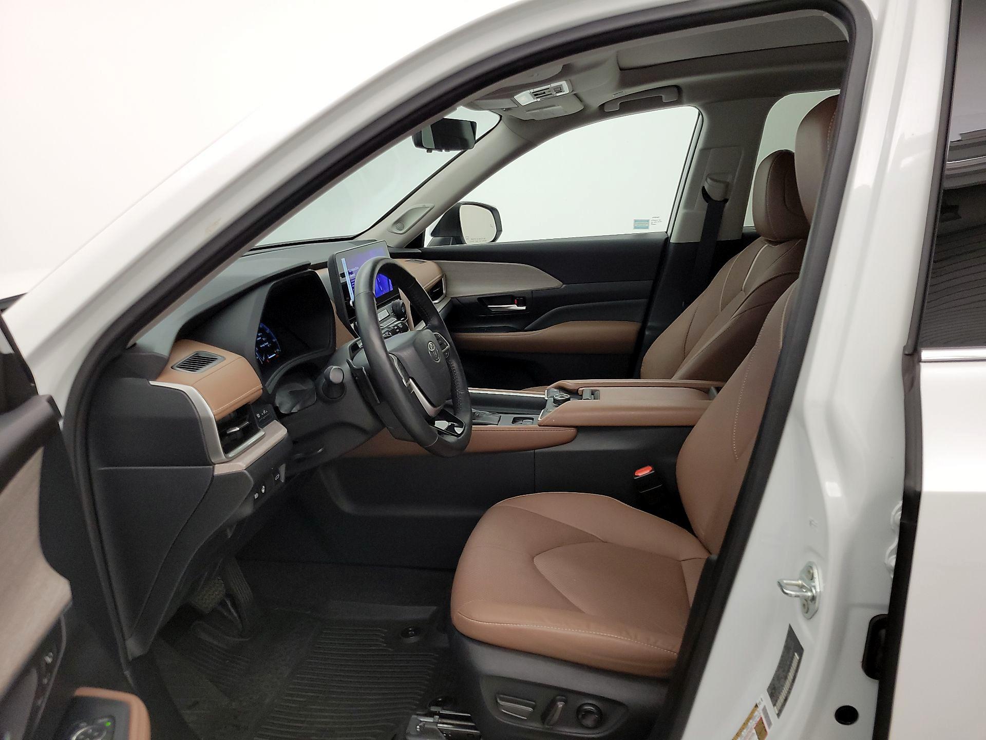 Thumbnail: 2024 Toyota Grand Highlander - 11