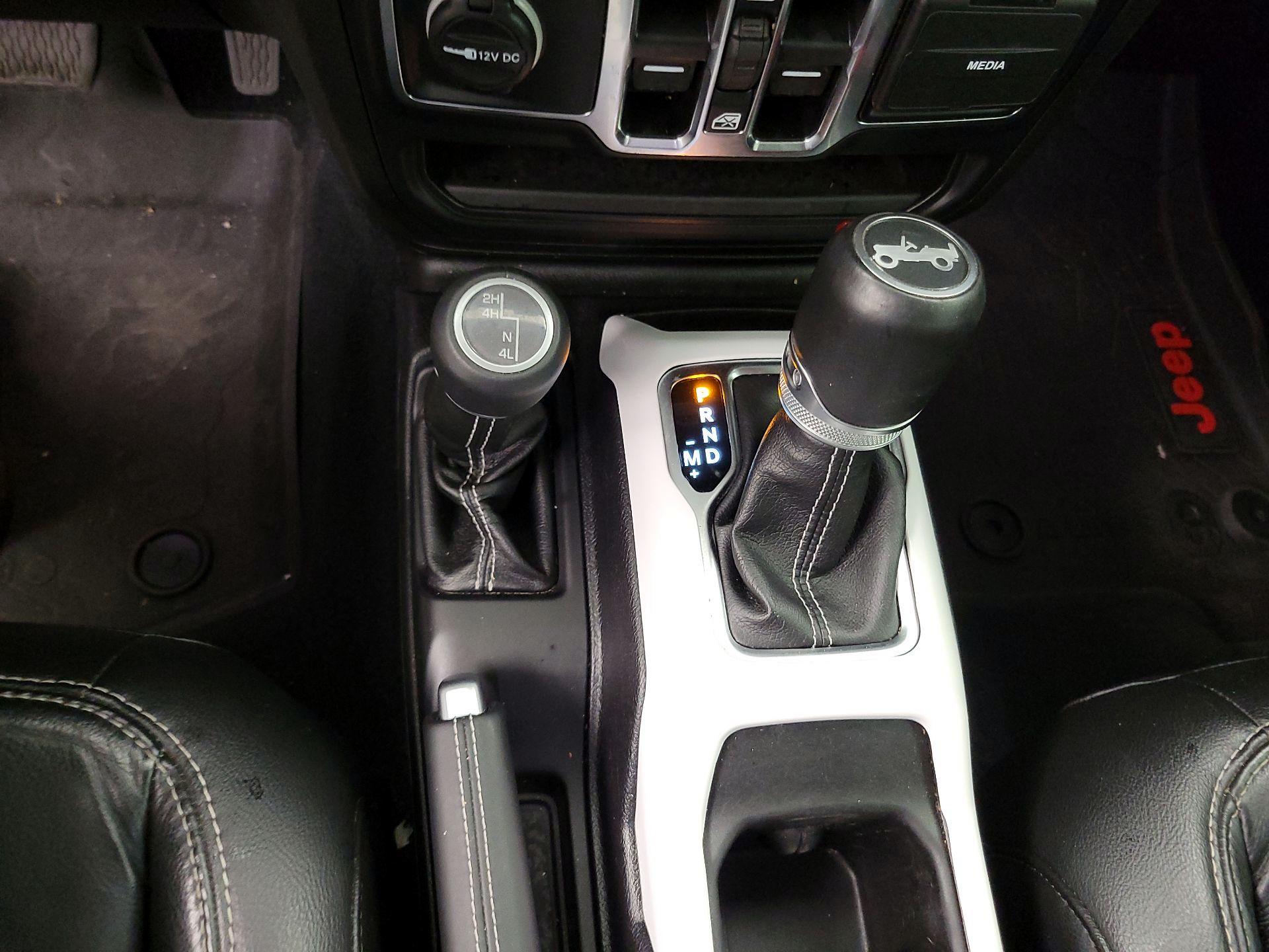 Thumbnail: 2018 Jeep Wrangler - 17