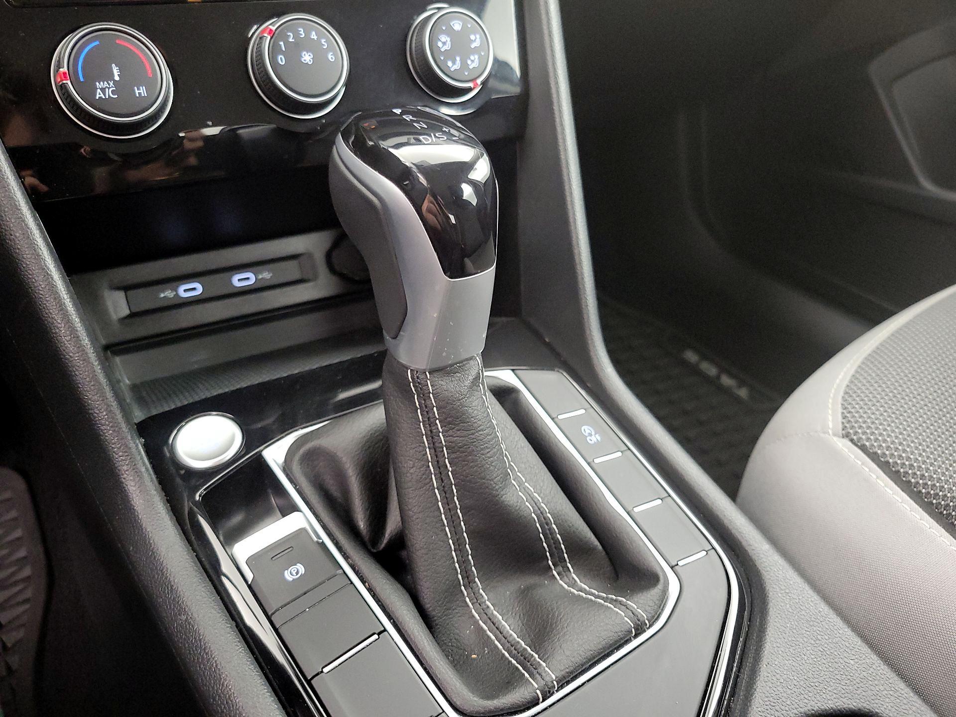 Thumbnail: 2023 Volkswagen Taos - 17