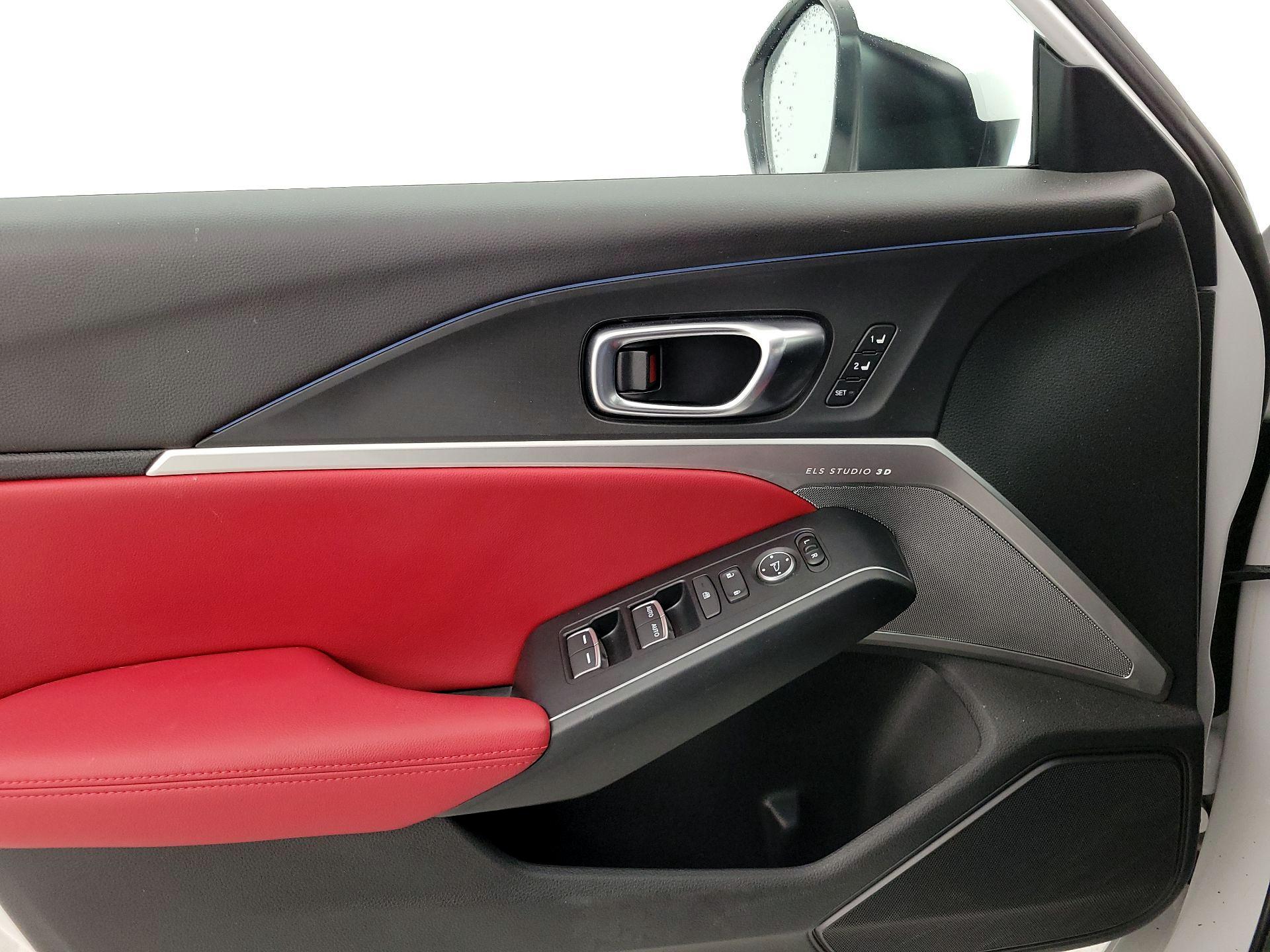 Thumbnail: 2025 Acura Integra - 12