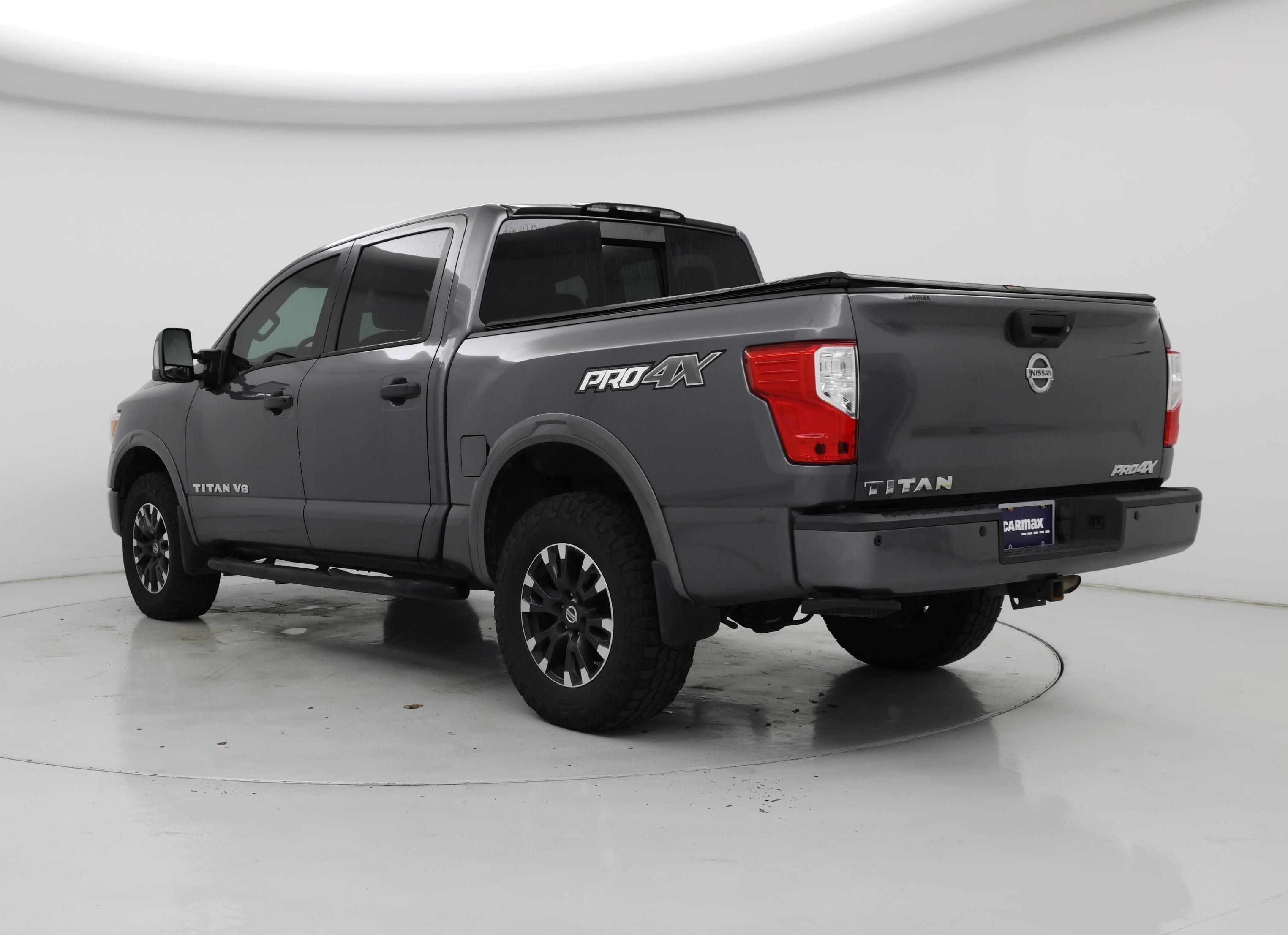 Thumbnail: 2019 Nissan Titan - 2