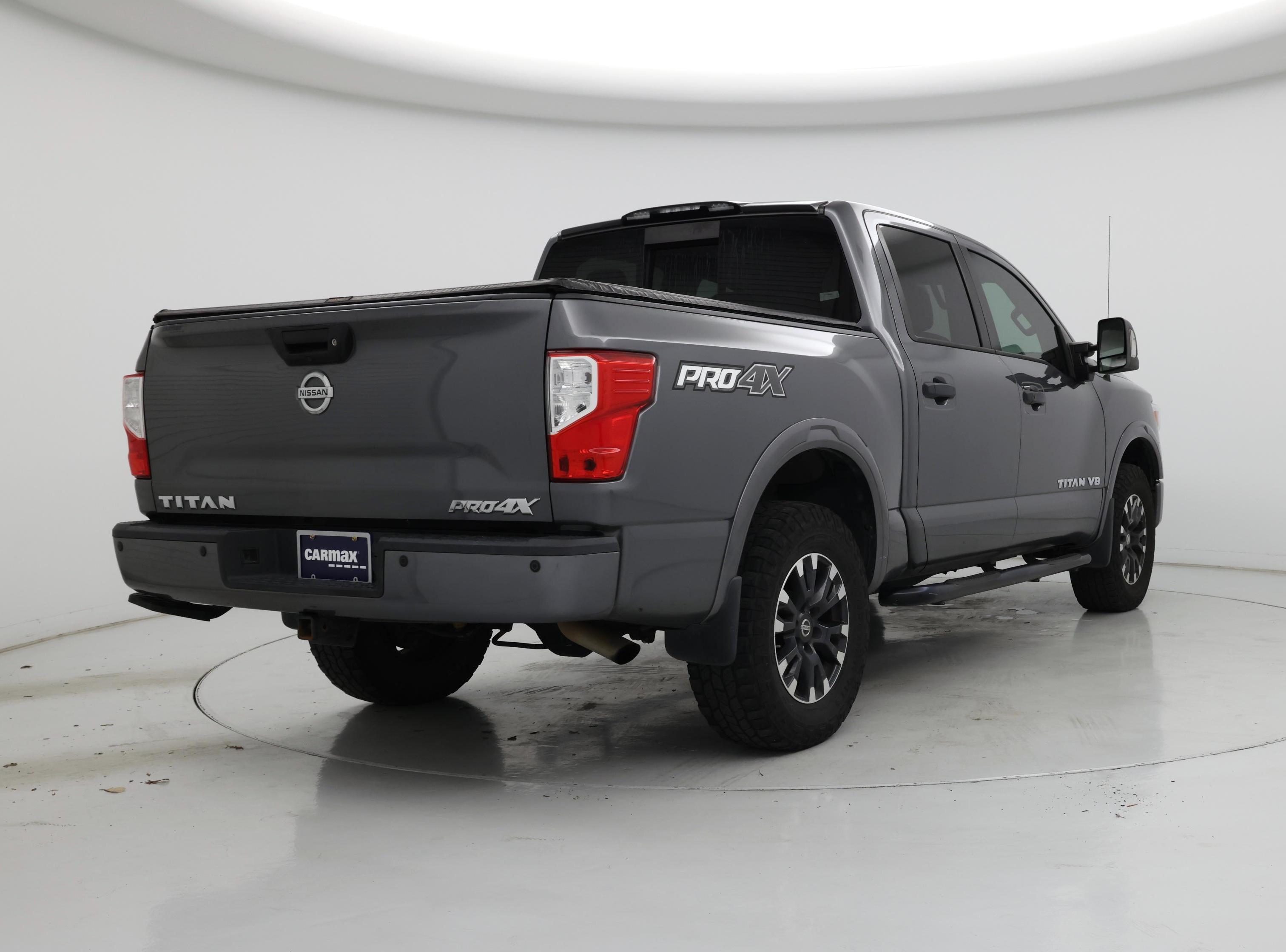 Thumbnail: 2019 Nissan Titan - 8