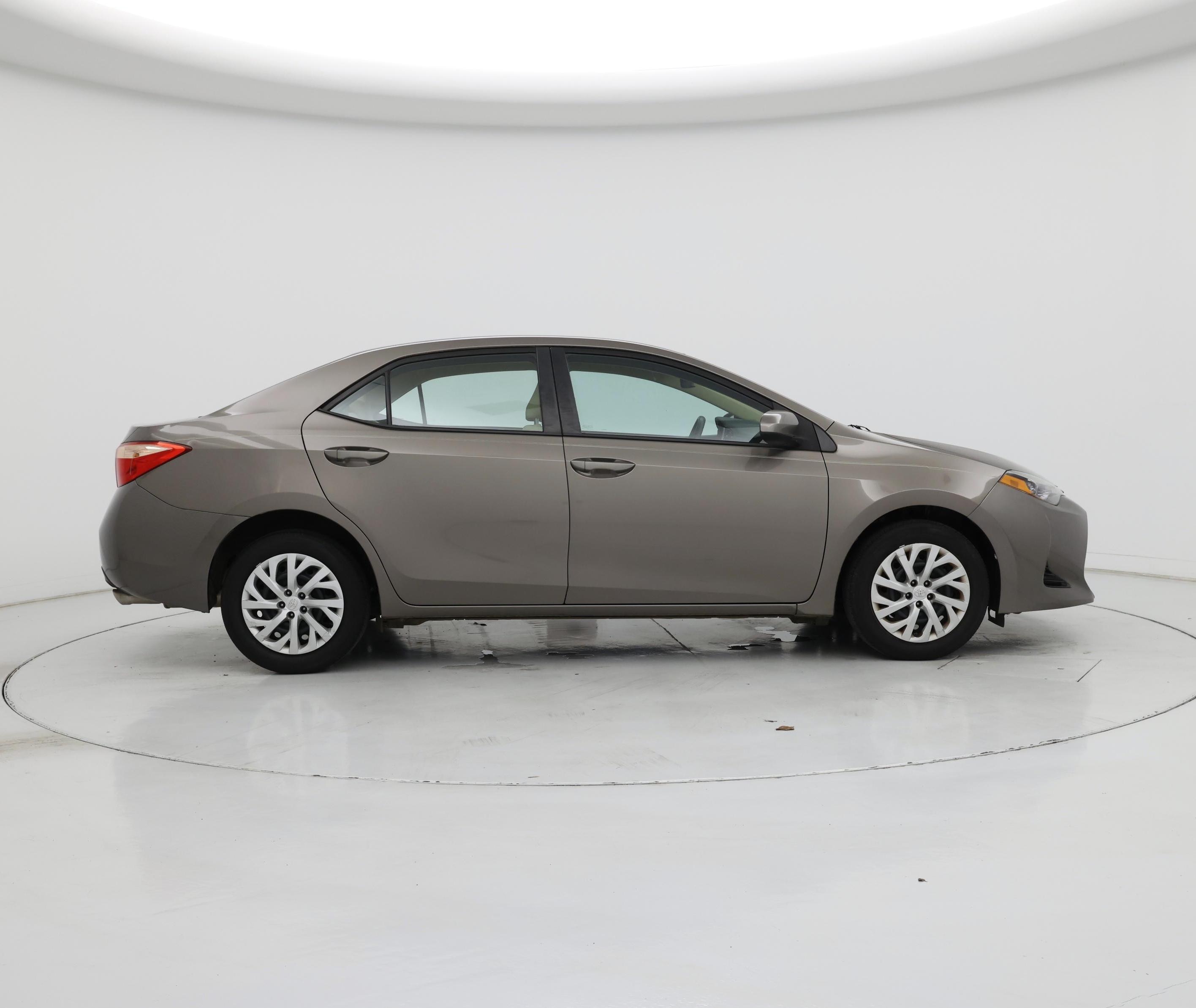 Thumbnail: 2017 Toyota Corolla - 7