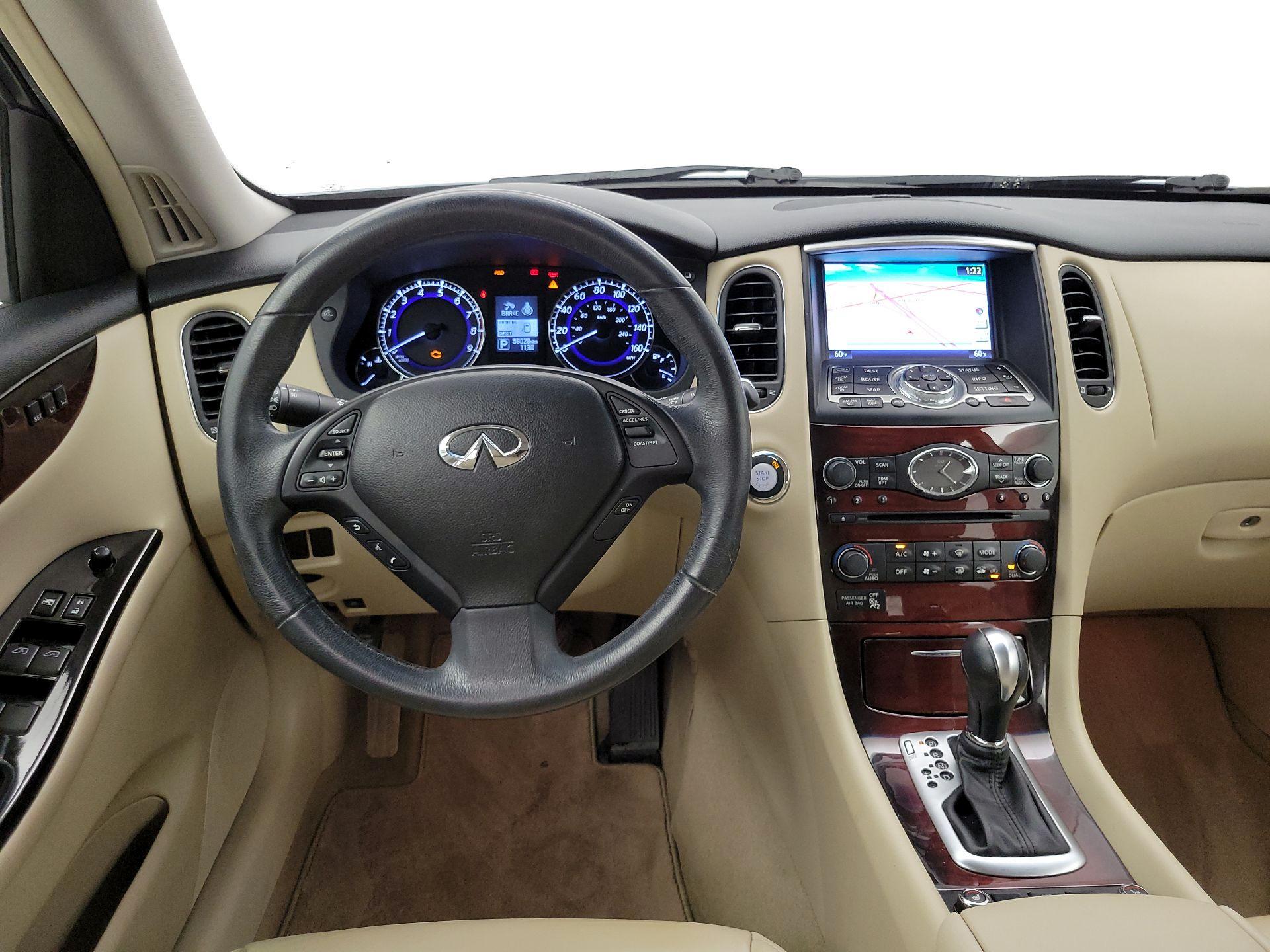 Thumbnail: 2016 INFINITI QX50 - 10