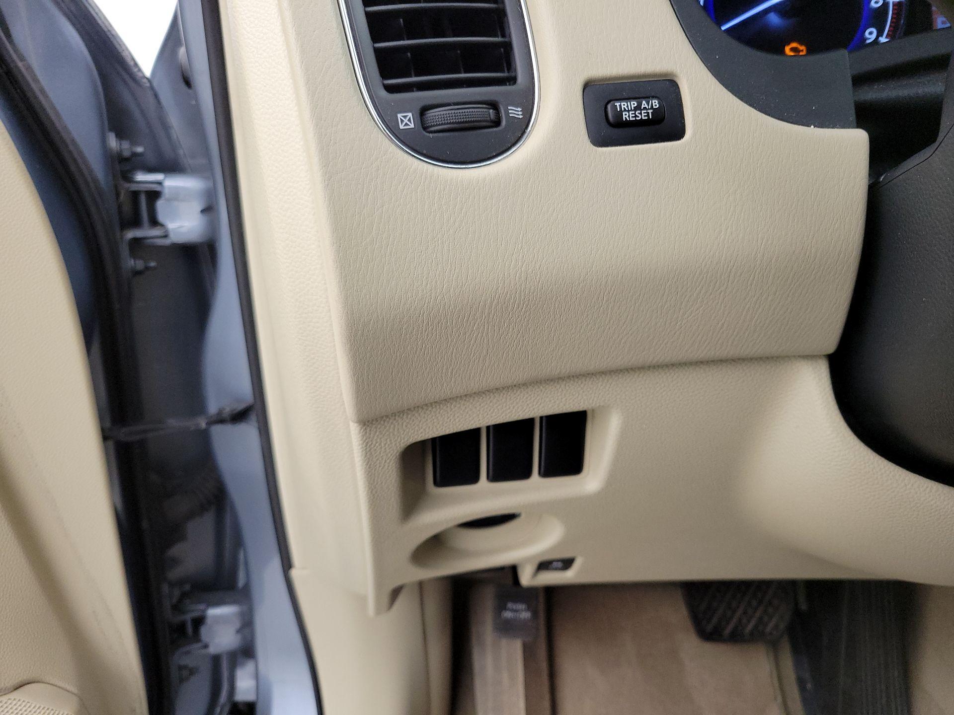 Thumbnail: 2016 INFINITI QX50 - 13