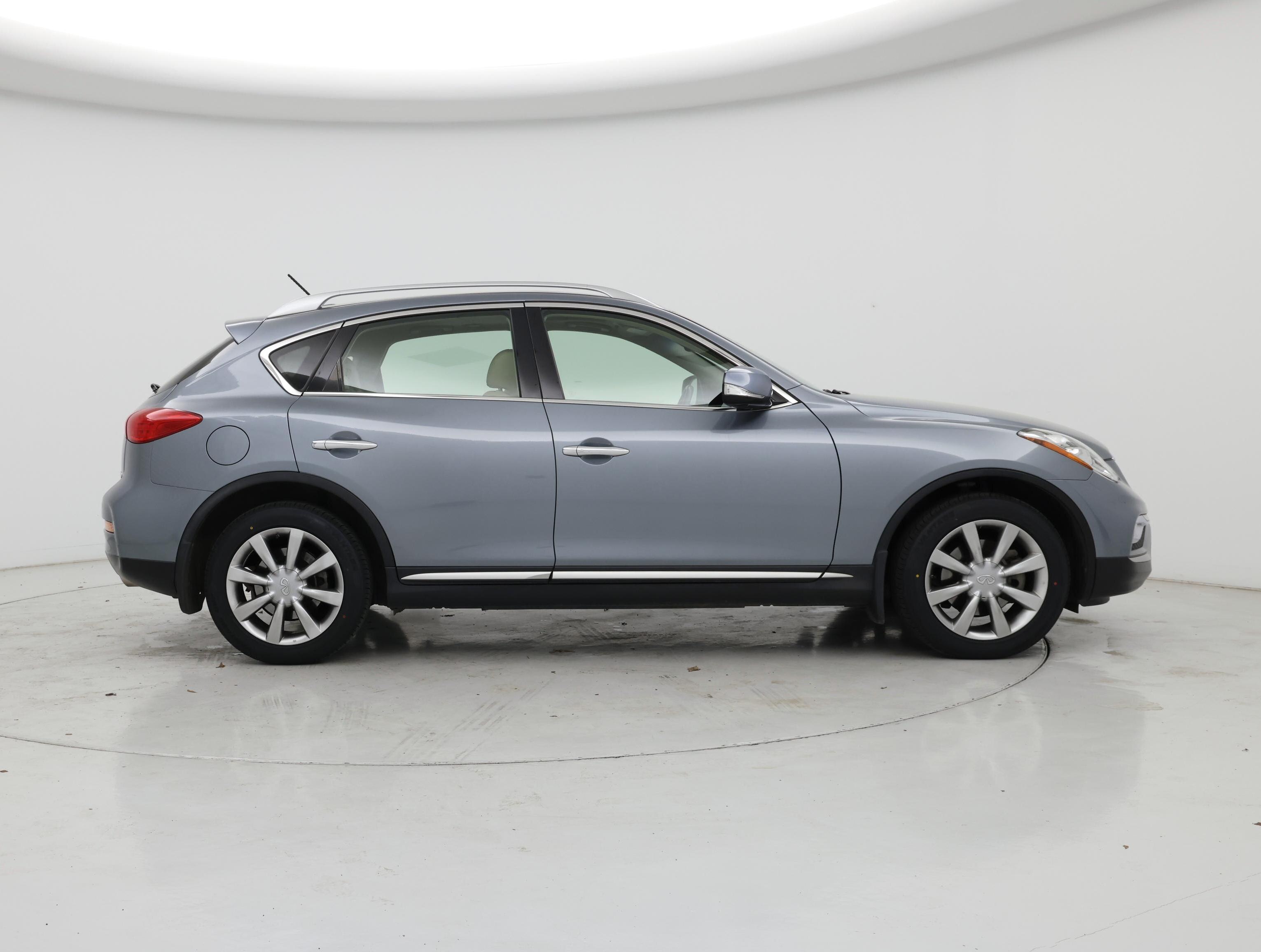 Thumbnail: 2016 INFINITI QX50 - 7